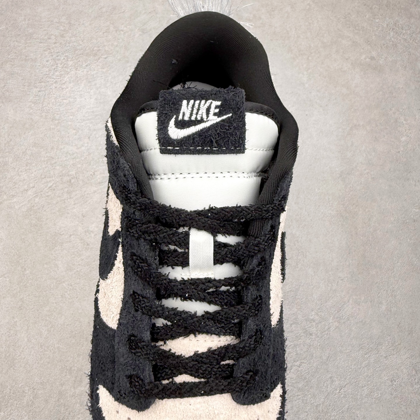 图片[5]-＃F版 NK Dunk Low 米白黑 IB2990-100 极限压缩利润空间 超乎所想的高性价比 用料绝不含糊 原盒原配 正确耐磨橡胶大底 超高清洁度 全鞋零毛边皮料切割 全套原楦原模倾力打造完美版型 尺码：36 36.5 37.5 38 38.5 39 40 40.5 41 42 42.5 43 44 44.5 45 46 47.5-选品中心