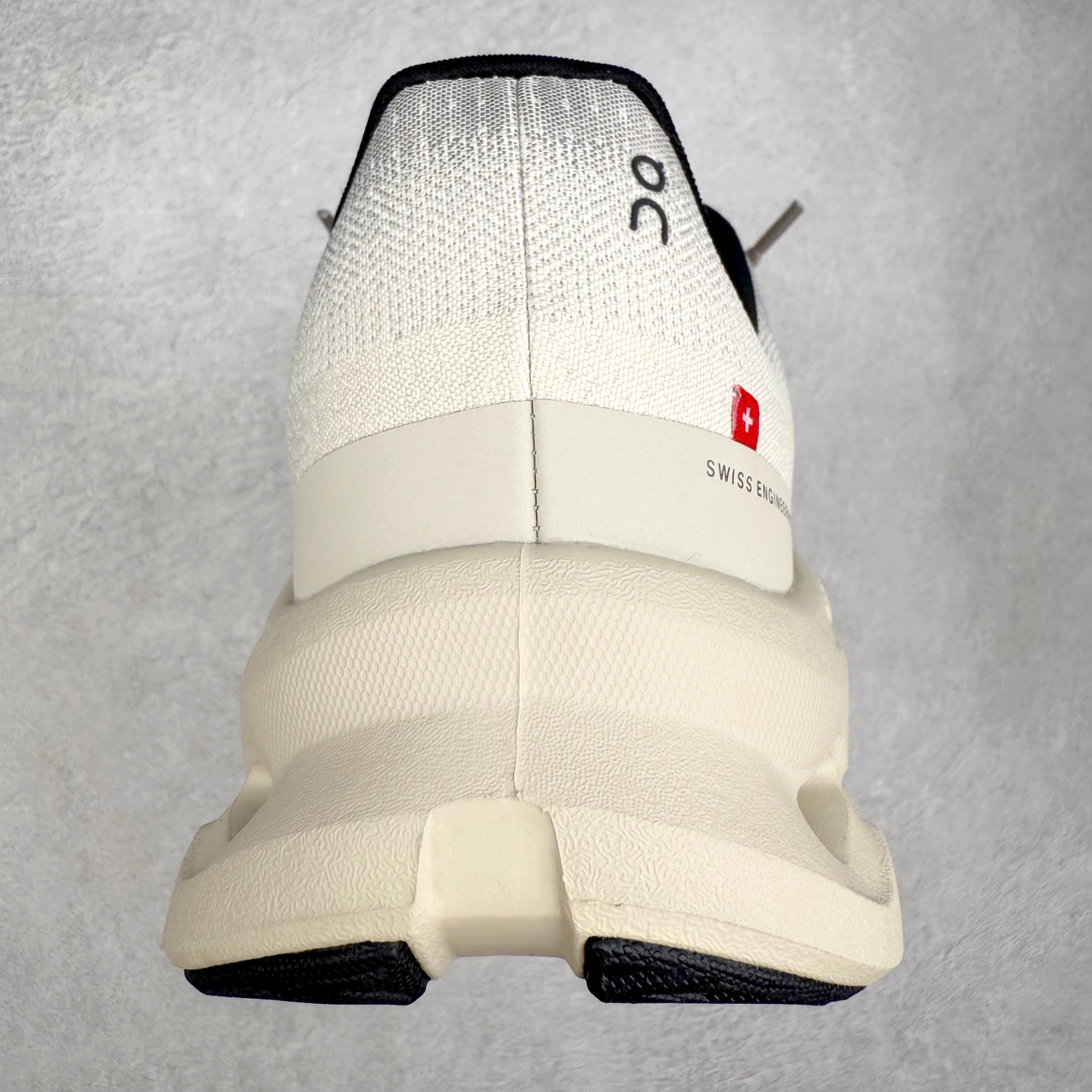 图片[8]-On昂跑 Cloudtilt 圆头系带减震耐磨低帮生活休闲鞋 此运动品牌 开创于2010年 缓震着陆、强效回弹、轻柔质感的设计构思始终是ON研制关键 与此同时基于“为全球提供革新性的跑步感受”信念 陆续推出了多款跑鞋及其以专业运动人体跑步工程学为设计关键的功能性跑步服饰设备 让跑者不费力气地畅快畅跑 尺码：36 36.5 37.5 38 38.5 39 40 40.5 41 42 42.5 43 44 44.5 45-选品中心