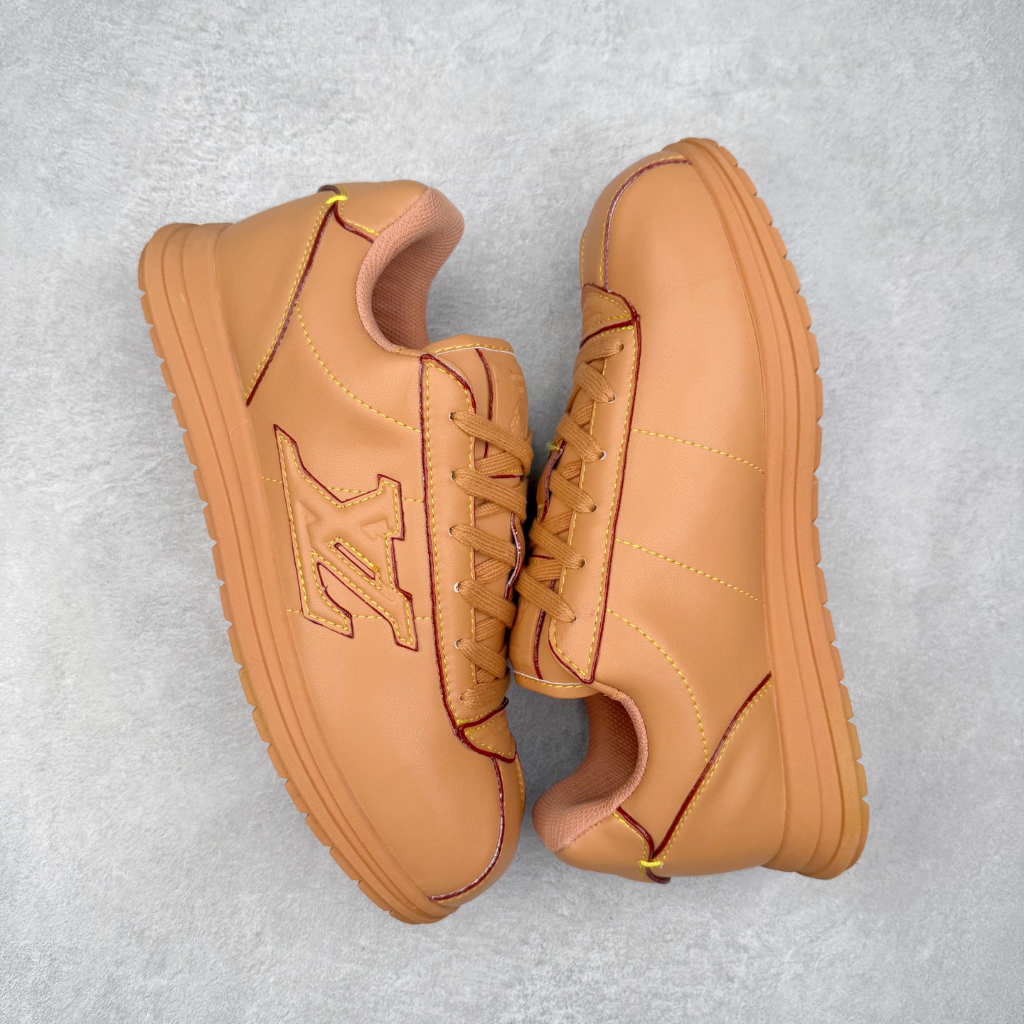 图片[3]-LOUIS VUITTON x Nigo Lv 联名款 FW25 Buttersoft 牛皮革羊皮革 图案压纹 圆头系带 低帮 生活休闲鞋 尺码：35 36 37 38 39 40 41 42 43 44 45-选品中心