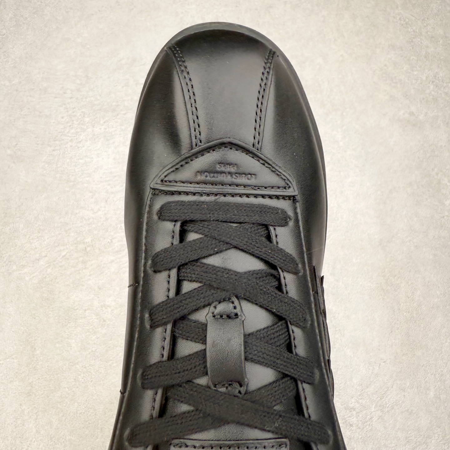 图片[4]-LOUIS VUITTON x Nigo Lv 联名款 FW25 Buttersoft 牛皮革羊皮革 图案压纹 圆头系带 低帮 生活休闲鞋 尺码：35 36 37 38 39 40 41 42 43 44 45-选品中心