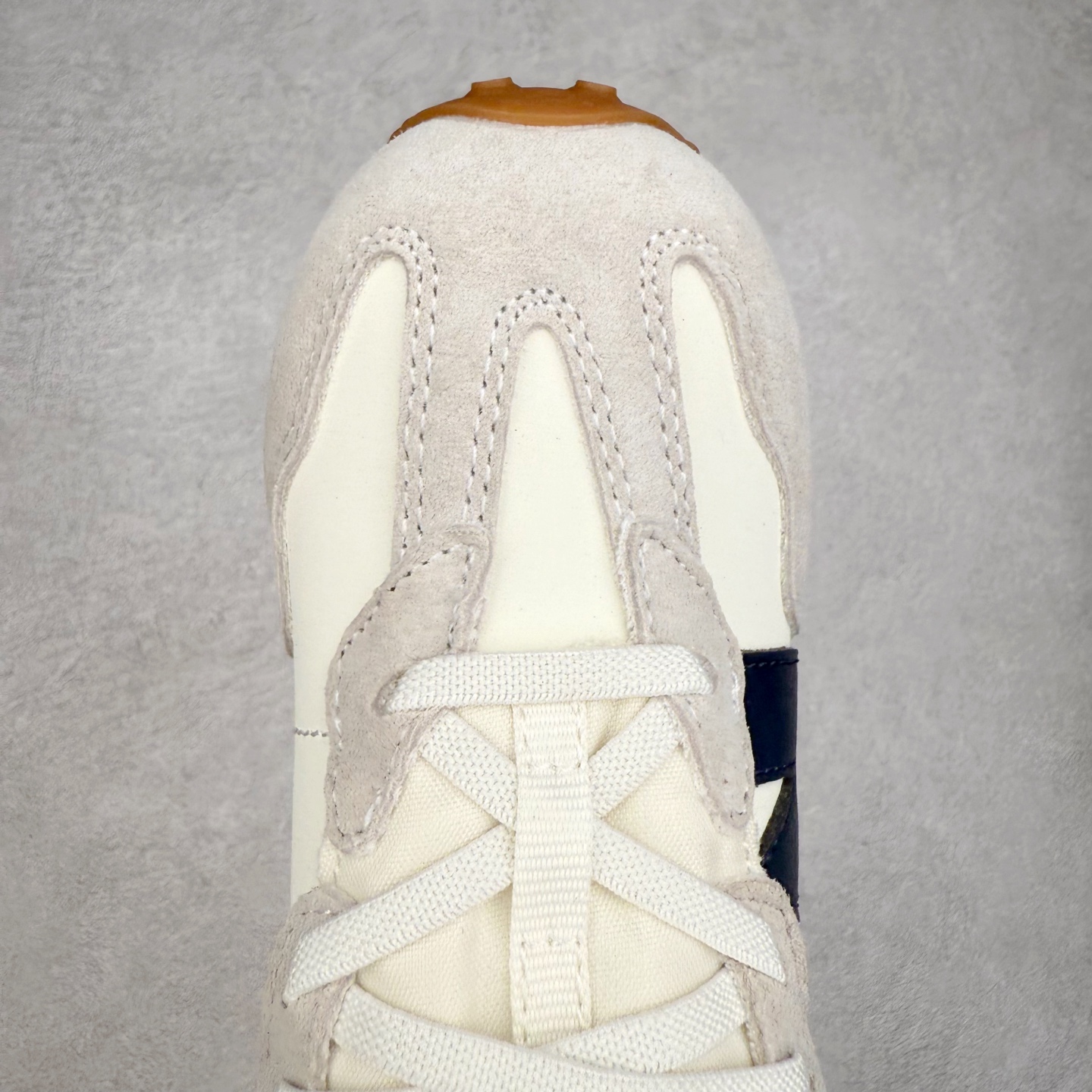 图片[4]-New Balance NB327 童鞋系列 ▪️正确皮料质感细节完美还原 ▪️原织唛 原标 业内顶级配套 ▪️历时两个月匠心打造 独立私人底模 ▪️原厂数据开发亲子款一脚蹬 ▪️MD底软度多次调教 ▪️最大限度还原zp 透气性极佳 ▪️原材otholite鞋垫 厚度密度市场顶级水平 ▪️成人鞋的开发态度与标准 ▪️打破市面童鞋无好货的行业格局 ▪️只为呵护每一双宝宝的脚 尺码：26=155mm 27.5=161mm 28=168mm 28.5=175mm 30=181mm 31=188mm 32.5=195mm 33.5=201mm 34.5=208mm 35=215mm （手工测量误差±1mm）-选品中心