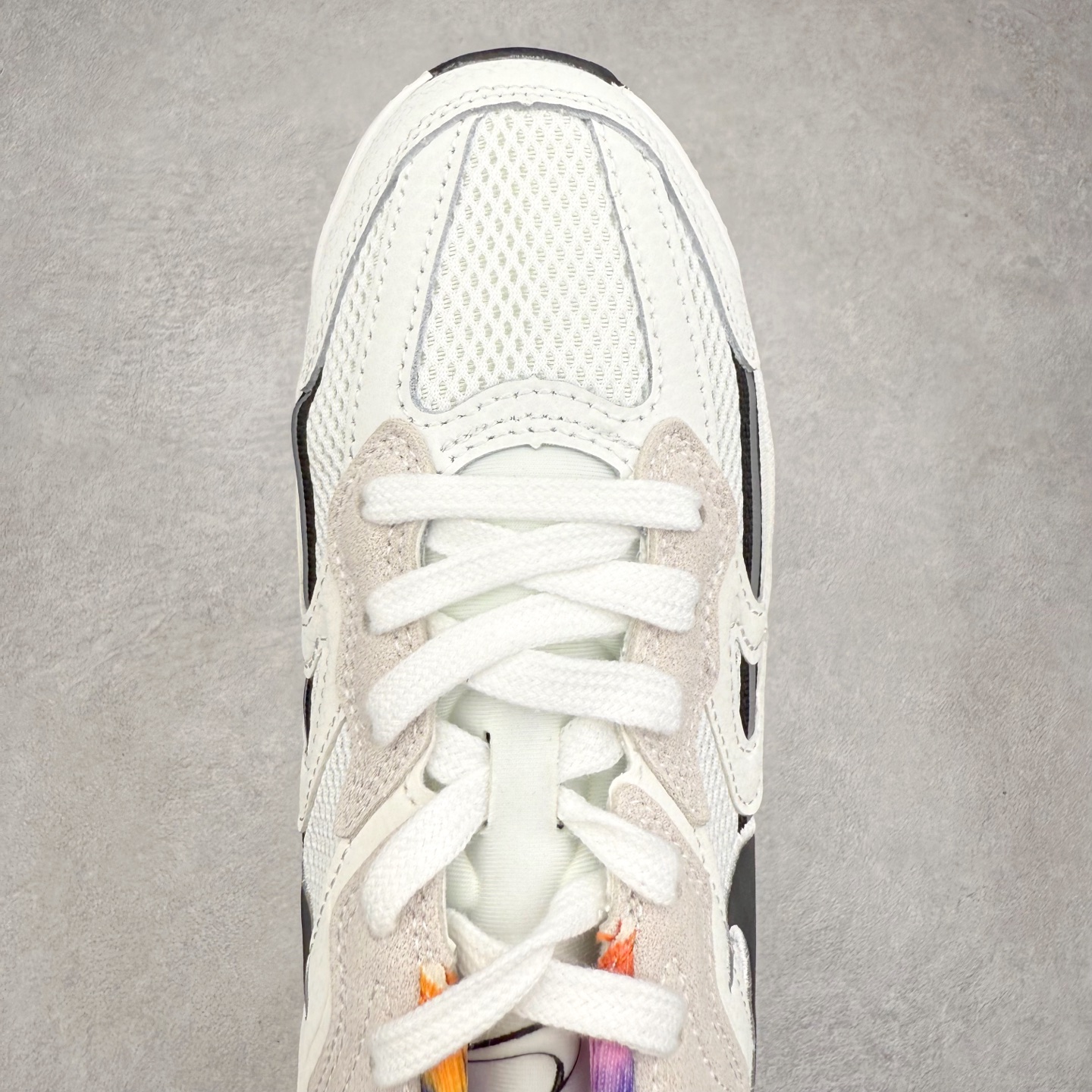 图片[4]-＃奥莱订单福利 NIKE JAM 系列舒适时尚防滑耐磨低帮生活休闲鞋 独家渠道 市面未流通批次 奥莱直播间499 599一样的东西 碾压市面现存所有版本 公司一样的东西 超值回馈 帮你省钱 采用鞋面合成皮革与网眼布设计 以便于运动员在霹雳舞运动中的保护和耐穿 中底设计细节采用翻转SWOOSH设计 使得倒立动作时更显帅气 鞋子中的整体结构下降 有助于提供更好的缓震效果 设计语言来与NIKE 2000年跑跑鞋中汲取的材料组合以及设计语言 鞋子在线条处大量采用反光效果 尺码：36 36.5 37.5 38 38.5 39 40 40.5 41 42 42.5 43 44 44.5 45-选品中心