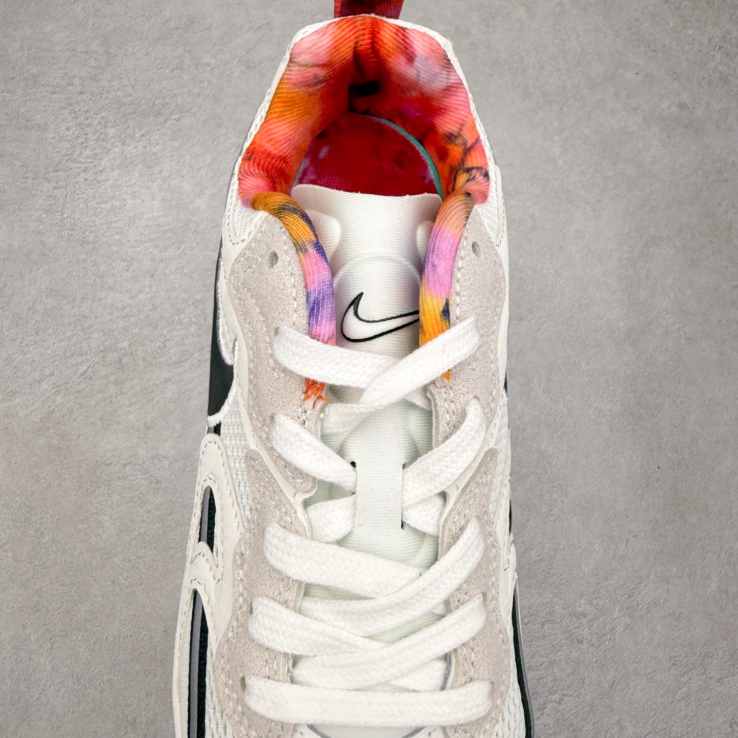 图片[5]-＃奥莱订单福利 NIKE JAM 系列舒适时尚防滑耐磨低帮生活休闲鞋 独家渠道 市面未流通批次 奥莱直播间499 599一样的东西 碾压市面现存所有版本 公司一样的东西 超值回馈 帮你省钱 采用鞋面合成皮革与网眼布设计 以便于运动员在霹雳舞运动中的保护和耐穿 中底设计细节采用翻转SWOOSH设计 使得倒立动作时更显帅气 鞋子中的整体结构下降 有助于提供更好的缓震效果 设计语言来与NIKE 2000年跑跑鞋中汲取的材料组合以及设计语言 鞋子在线条处大量采用反光效果 尺码：36 36.5 37.5 38 38.5 39 40 40.5 41 42 42.5 43 44 44.5 45-选品中心