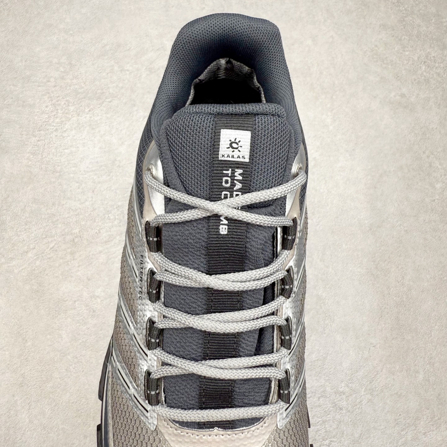 图片[5]-＃HP KAILAS 凯乐石远征5代 FLT 舒适简约经典登山 防滑耐磨防水低帮徒步鞋 KAILAS凯乐石品牌是全球三大全系攀登品牌之一，于2003年创立于中国广州，致力于为有攀登梦想的户外运动员及爱好者，研发制造功能性专业装备，满足他们在极限环境下安全舒适的需求，凯乐石专注于科技面料的开发及专业功能设计，产品线覆盖登山、攀岩、徒步、越野跑山、露营、旅行等多项户外运动，通过运动员的测试反馈，不断进化迭代，产品荣获国内外大奖71座，发明专利21个，更突破性的自主研发攀登器械，打造出中国的攀登硬实力。实拍调校N版已经零色差零失真 百分百还原实物色彩所见即所得 不存在货不对板色差等低级问题 选购参考实物拍摄 不混卖不参货 只用心做好货严格选品 承诺混一赔十 尺码：36 36.5 37.5 38 38.5 39 40 40.5 41 42 42.5 43 44 44.5 45-选品中心