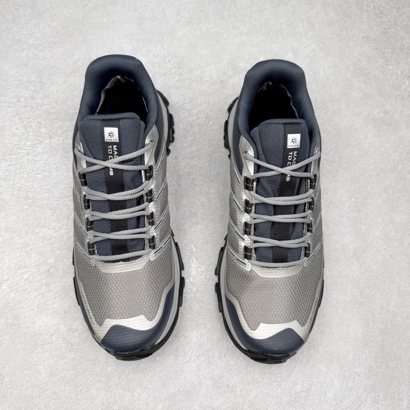 图片[2]-＃HP KAILAS 凯乐石远征5代 FLT 舒适简约经典登山 防滑耐磨防水低帮徒步鞋 KAILAS凯乐石品牌是全球三大全系攀登品牌之一，于2003年创立于中国广州，致力于为有攀登梦想的户外运动员及爱好者，研发制造功能性专业装备，满足他们在极限环境下安全舒适的需求，凯乐石专注于科技面料的开发及专业功能设计，产品线覆盖登山、攀岩、徒步、越野跑山、露营、旅行等多项户外运动，通过运动员的测试反馈，不断进化迭代，产品荣获国内外大奖71座，发明专利21个，更突破性的自主研发攀登器械，打造出中国的攀登硬实力。实拍调校N版已经零色差零失真 百分百还原实物色彩所见即所得 不存在货不对板色差等低级问题 选购参考实物拍摄 不混卖不参货 只用心做好货严格选品 承诺混一赔十 尺码：36 36.5 37.5 38 38.5 39 40 40.5 41 42 42.5 43 44 44.5 45-选品中心