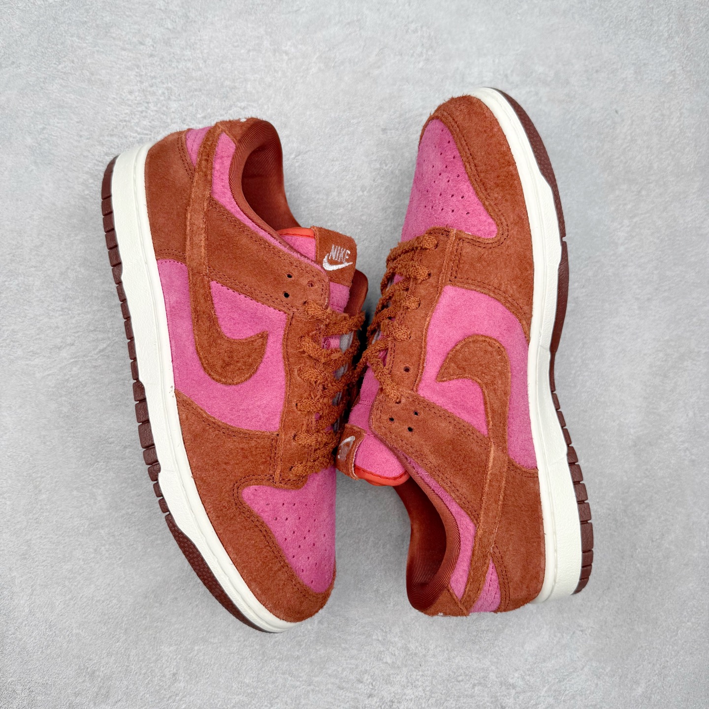 图片[3]-NK Dunk Low IH7648-600 极限压缩利润空间 超乎所想的高性价比 用料绝不含糊 原盒原配 正确耐磨橡胶大底 超高清洁度 全鞋零毛边皮料切割 全套原楦原模倾力打造完美版型 尺码：36 36.5 37.5 38 38.5 39 40 40.5 41 42 42.5 43 44 44.5 45 46-选品中心