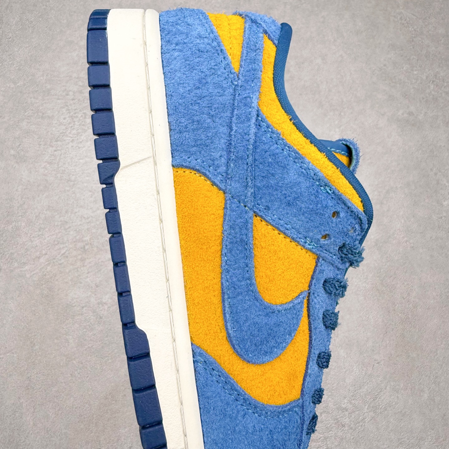 图片[6]-＃F版 NK Dunk Low 蓝黄 IH7648-700 极限压缩利润空间 超乎所想的高性价比 用料绝不含糊 原盒原配 正确耐磨橡胶大底 超高清洁度 全鞋零毛边皮料切割 全套原楦原模倾力打造完美版型 尺码：36 36.5 37.5 38 38.5 39 40 40.5 41 42 42.5 43 44 44.5 45 46 47.5-选品中心