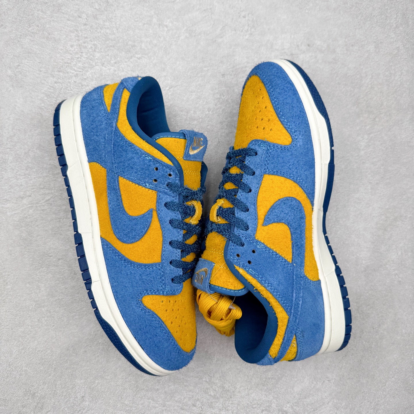 图片[3]-＃F版 NK Dunk Low 蓝黄 IH7648-700 极限压缩利润空间 超乎所想的高性价比 用料绝不含糊 原盒原配 正确耐磨橡胶大底 超高清洁度 全鞋零毛边皮料切割 全套原楦原模倾力打造完美版型 尺码：36 36.5 37.5 38 38.5 39 40 40.5 41 42 42.5 43 44 44.5 45 46 47.5-选品中心