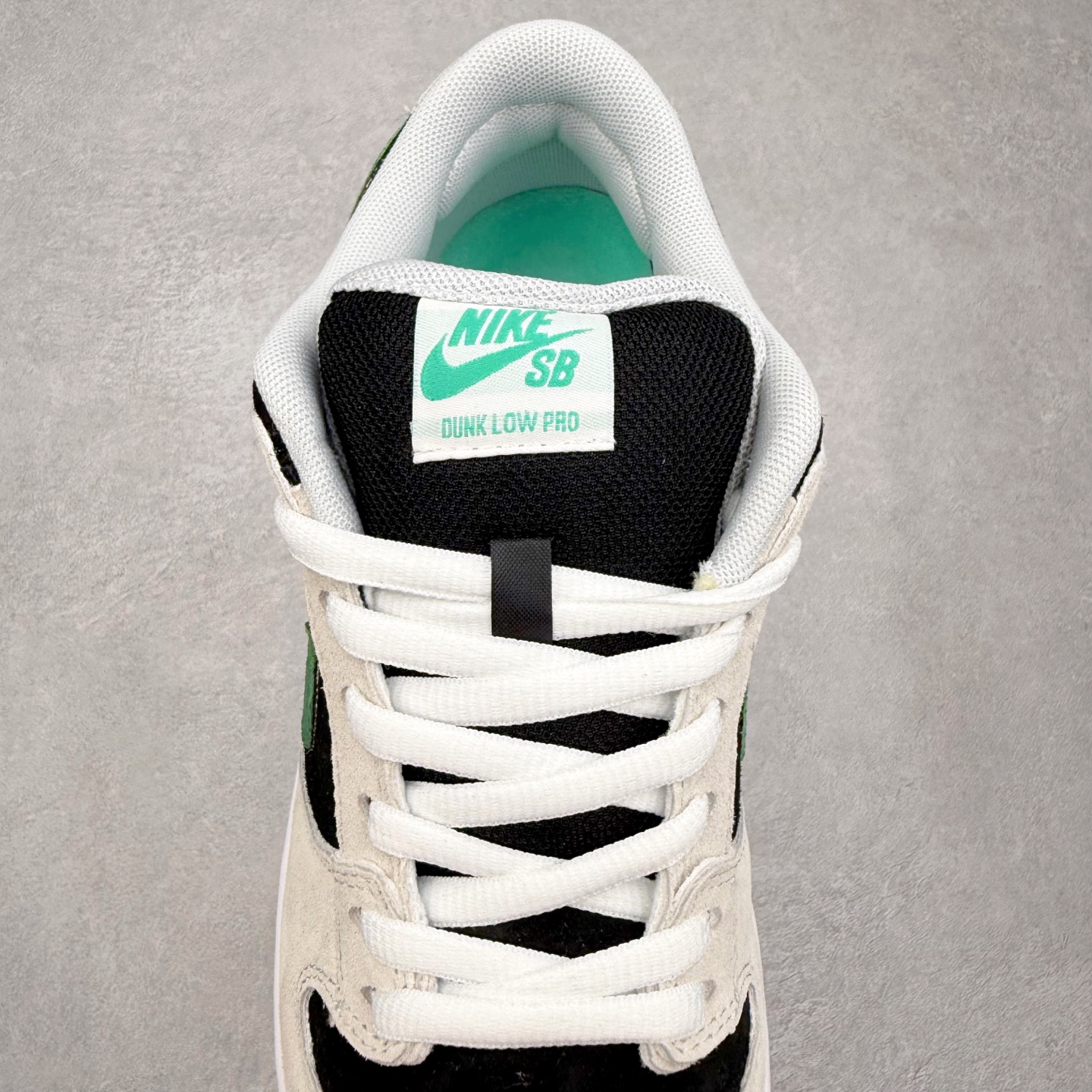 图片[5]-NK SB Dunk Low HF3704-001 极限压缩利润空间 超乎所想的高性价比 用料绝不含糊 原盒原配 正确耐磨橡胶大底 超高清洁度 全鞋零毛边皮料切割 全套原楦原模倾力打造完美版型 尺码：36 36.5 37.5 38 38.5 39 40 40.5 41 42 42.5 43 44 44.5 45 46-选品中心