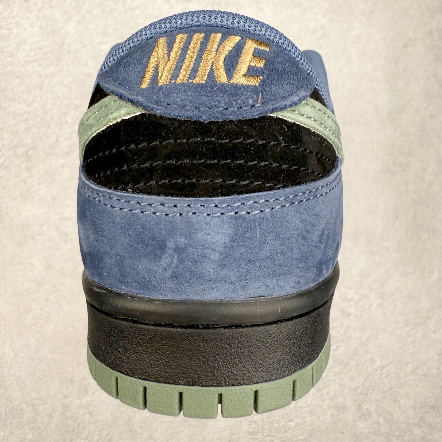 图片[8]-NK SB Dunk Low HF3063-002 极限压缩利润空间 超乎所想的高性价比 用料绝不含糊 原盒原配 正确耐磨橡胶大底 超高清洁度 全鞋零毛边皮料切割 全套原楦原模倾力打造完美版型 尺码：36 36.5 37.5 38 38.5 39 40 40.5 41 42 42.5 43 44 44.5 45 46-选品中心