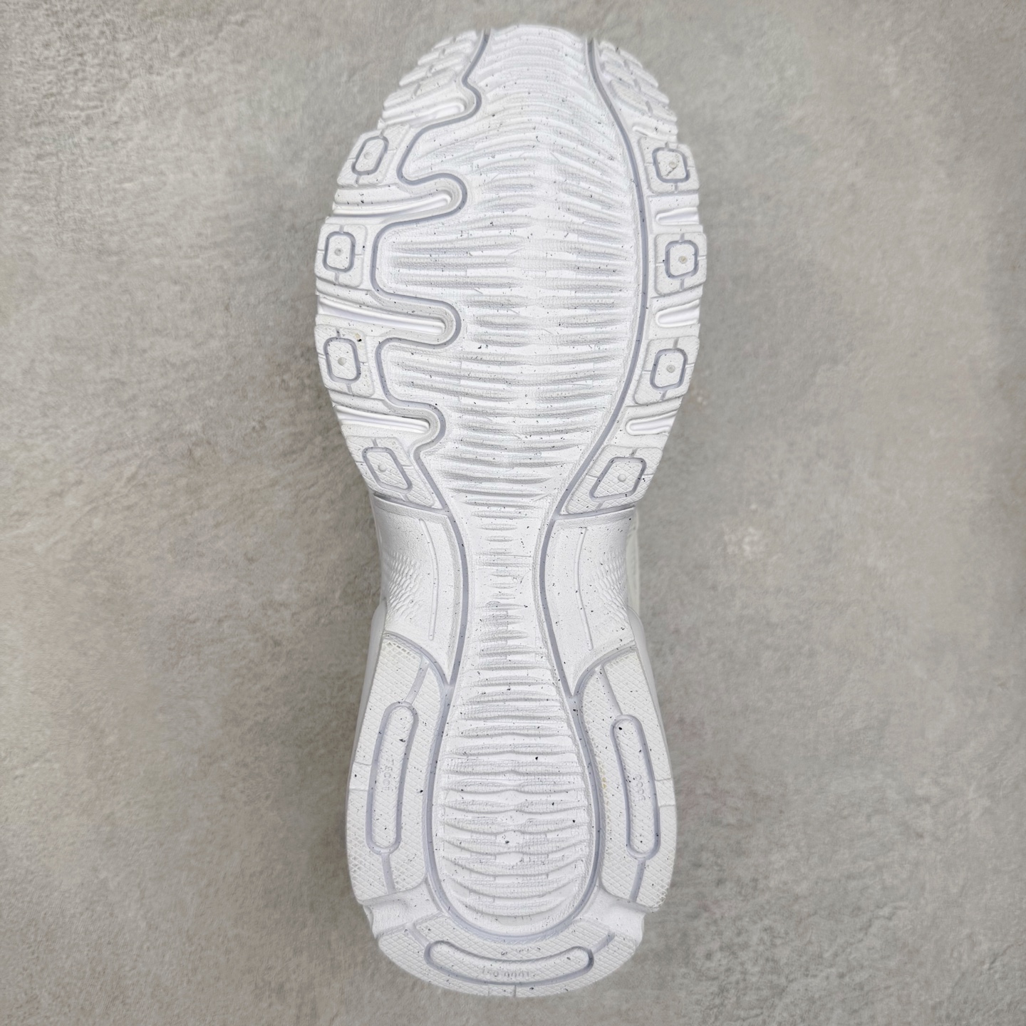 图片[8]-NK Air Max Fire 柔软舒适低帮生活休闲气垫鞋 男女同款 实拍调校N版已经零色差零失真 百分百还原实物色彩所见即所得 不存在货不对板色差等低级问题 选购参考实物拍摄 不混卖不参货 只用心做好货严格选品 承诺混一赔十 尺码：36 36.5 37.5 38 38.5 39 40 40.5 41 42 42.5 43 44 44.5 45-选品中心