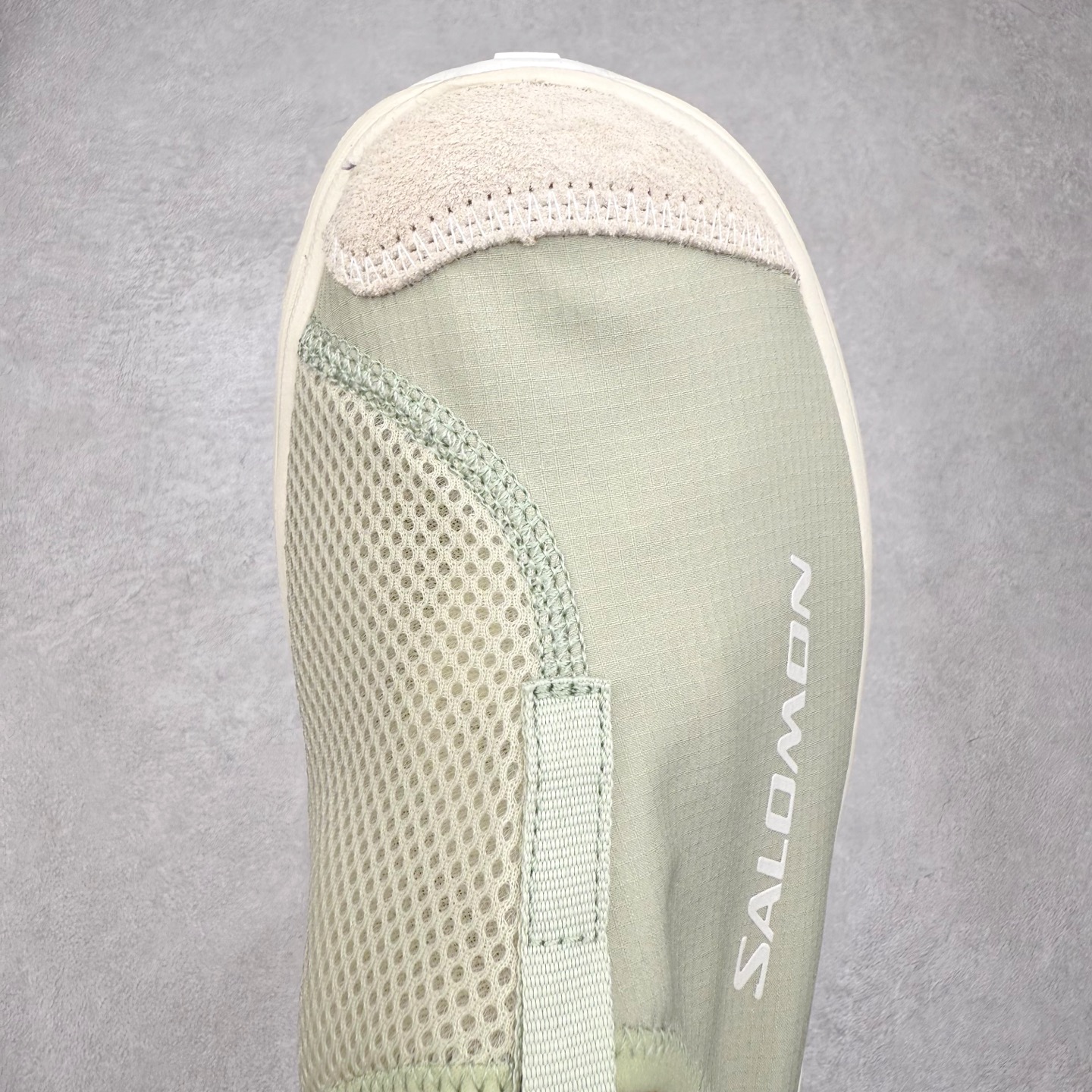 图片[4]-＃HP SALOMON萨洛蒙 RX Slide 3.0 CANVAS 舒适柔软 防滑包头拖鞋 男女同款 SALOMON诞生于1947年的法国阿尔卑斯山区，全球知名的户外运动品牌。一直致力于推动滑雪、越野跑等山地运动的发展及产品的进步。其产品设计致力于追求创新和发掘产品的性能极限，帮助喜欢自由的人在山地间不断挑战自我。实拍调校N版已经零色差零失真 百分百还原实物色彩所见即所得 不存在货不对板色差等低级问题 选购参考实物拍摄 不混卖不参货 只用心做好货严格选品 承诺混一赔十 尺码：36 36.5 37.5 38 38.5 39 40 40.5 41 42 42.5 43 44 44.5 45-选品中心