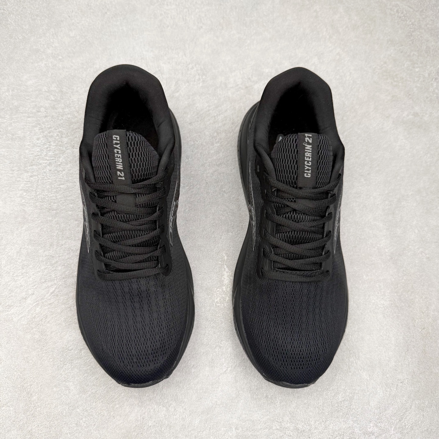 图片[2]-Brooks布鲁克斯 Glycerin 21 舒适时尚防滑透气低帮休闲跑步鞋 实拍调校N版已经零色差零失真 百分百还原实物色彩所见即所得 不存在货不对板色差等低级问题 选购参考实物拍摄 不混卖不参货 只用心做好货严格选品 承诺混一赔十 尺码：36 36.5 37.5 38 38.5 39 40 40.5 41 42 42.5 43 44 44.5 45-选品中心