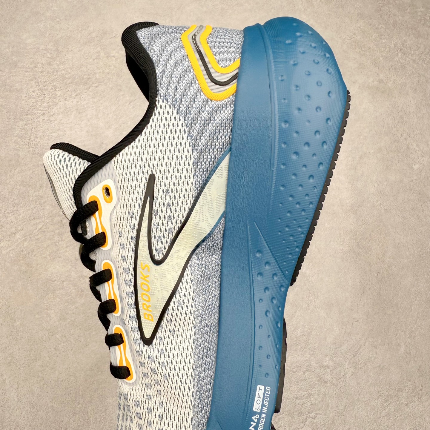 图片[7]-Brooks布鲁克斯 Glycerin 21 舒适时尚防滑透气低帮休闲跑步鞋 实拍调校N版已经零色差零失真 百分百还原实物色彩所见即所得 不存在货不对板色差等低级问题 选购参考实物拍摄 不混卖不参货 只用心做好货严格选品 承诺混一赔十 尺码：36 36.5 37.5 38 38.5 39 40 40.5 41 42 42.5 43 44 44.5 45-选品中心