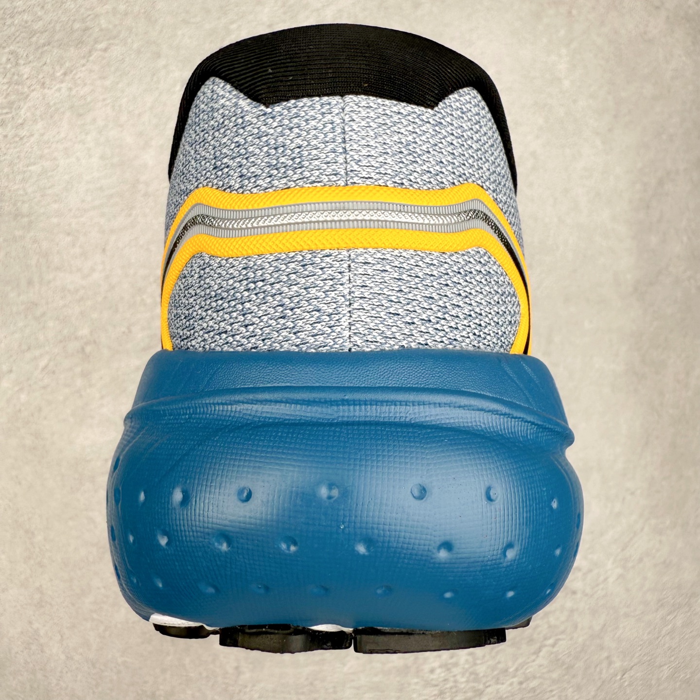 图片[8]-Brooks布鲁克斯 Glycerin 21 舒适时尚防滑透气低帮休闲跑步鞋 实拍调校N版已经零色差零失真 百分百还原实物色彩所见即所得 不存在货不对板色差等低级问题 选购参考实物拍摄 不混卖不参货 只用心做好货严格选品 承诺混一赔十 尺码：36 36.5 37.5 38 38.5 39 40 40.5 41 42 42.5 43 44 44.5 45-选品中心