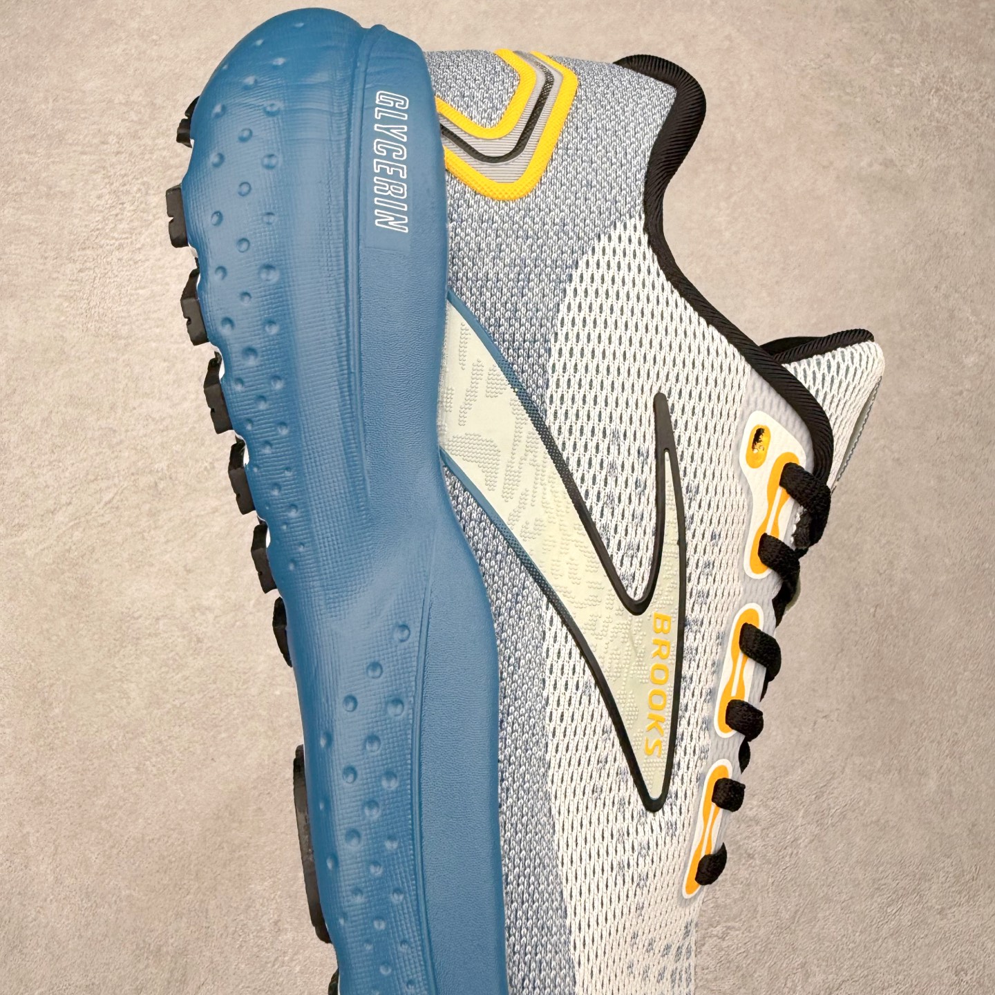 图片[6]-Brooks布鲁克斯 Glycerin 21 舒适时尚防滑透气低帮休闲跑步鞋 实拍调校N版已经零色差零失真 百分百还原实物色彩所见即所得 不存在货不对板色差等低级问题 选购参考实物拍摄 不混卖不参货 只用心做好货严格选品 承诺混一赔十 尺码：36 36.5 37.5 38 38.5 39 40 40.5 41 42 42.5 43 44 44.5 45-选品中心