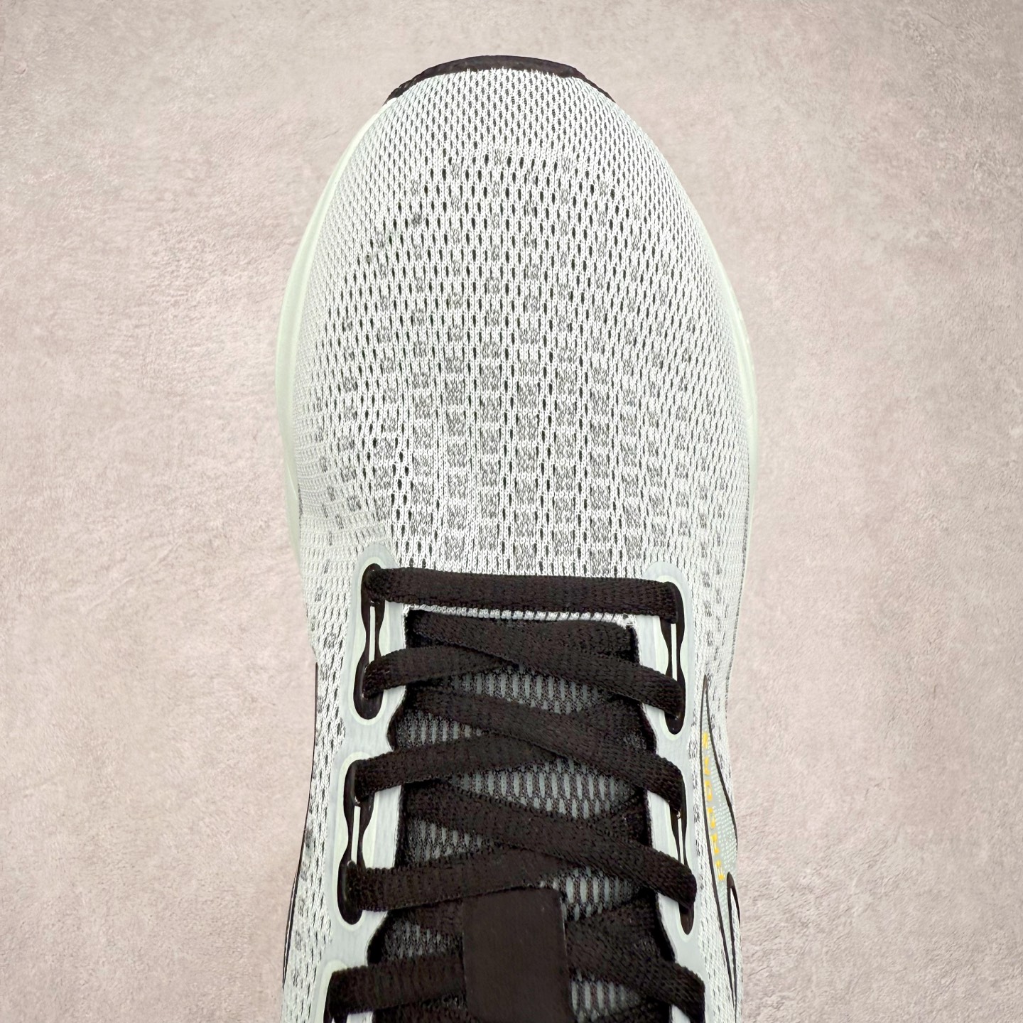 图片[4]-Brooks布鲁克斯 Glycerin 21 舒适时尚防滑透气低帮休闲跑步鞋 实拍调校N版已经零色差零失真 百分百还原实物色彩所见即所得 不存在货不对板色差等低级问题 选购参考实物拍摄 不混卖不参货 只用心做好货严格选品 承诺混一赔十 尺码：36 36.5 37.5 38 38.5 39 40 40.5 41 42 42.5 43 44 44.5 45-选品中心