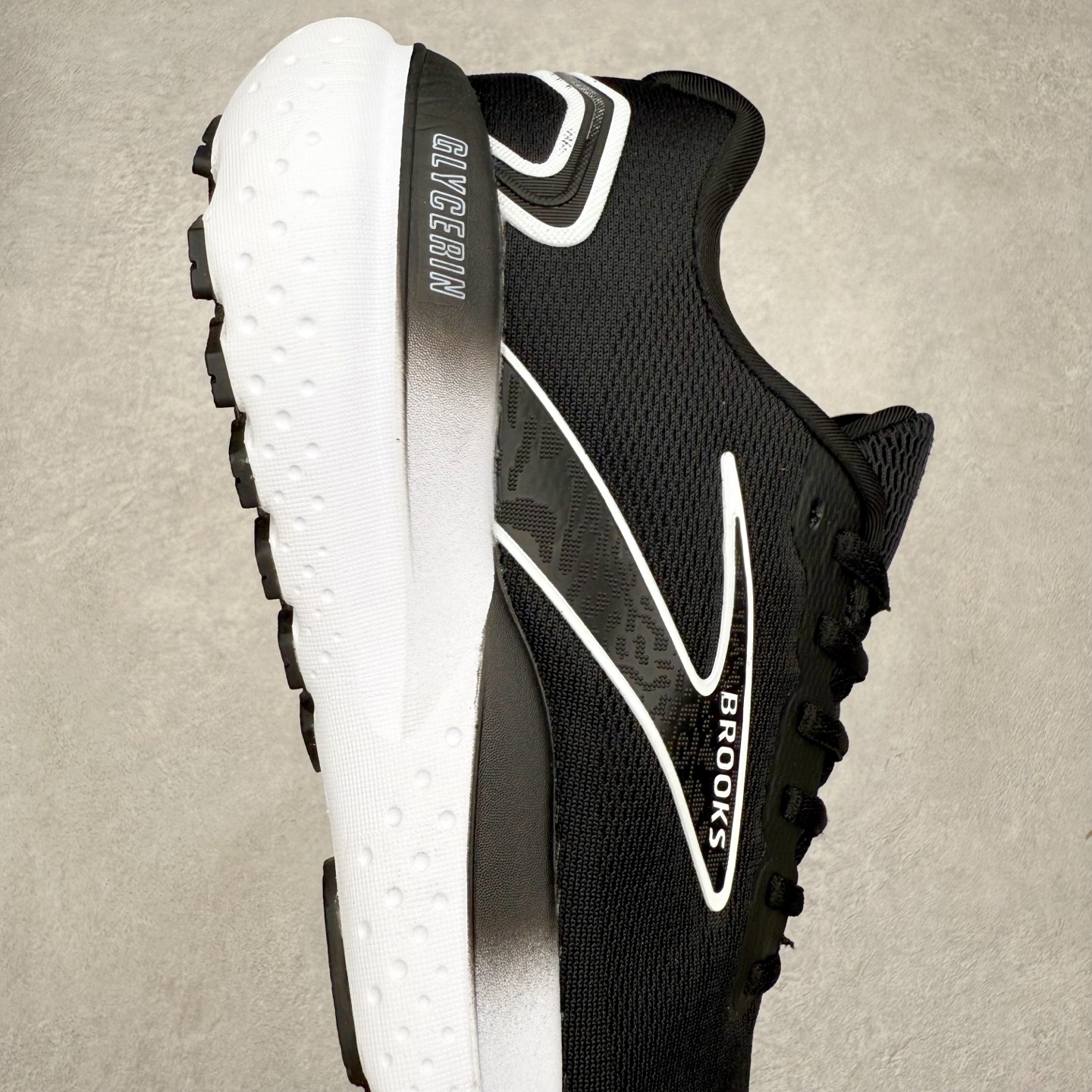 图片[6]-Brooks布鲁克斯 Glycerin 21 舒适时尚防滑透气低帮休闲跑步鞋 实拍调校N版已经零色差零失真 百分百还原实物色彩所见即所得 不存在货不对板色差等低级问题 选购参考实物拍摄 不混卖不参货 只用心做好货严格选品 承诺混一赔十 尺码：36 36.5 37.5 38 38.5 39 40 40.5 41 42 42.5 43 44 44.5 45-选品中心