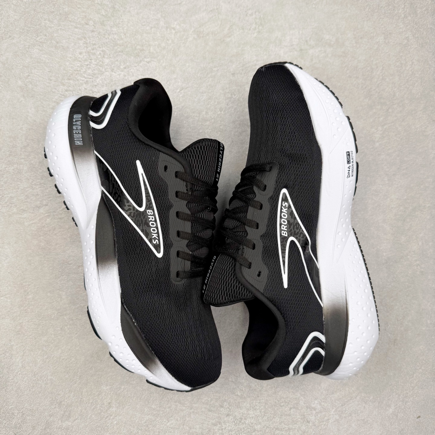 图片[3]-Brooks布鲁克斯 Glycerin 21 舒适时尚防滑透气低帮休闲跑步鞋 实拍调校N版已经零色差零失真 百分百还原实物色彩所见即所得 不存在货不对板色差等低级问题 选购参考实物拍摄 不混卖不参货 只用心做好货严格选品 承诺混一赔十 尺码：36 36.5 37.5 38 38.5 39 40 40.5 41 42 42.5 43 44 44.5 45-选品中心