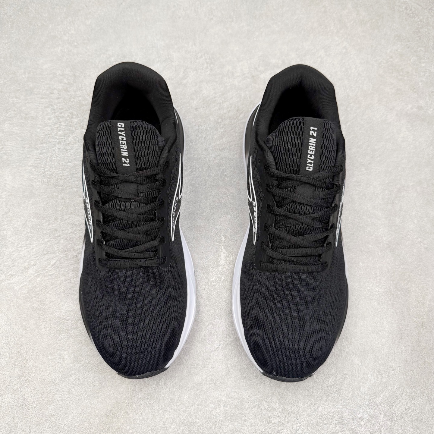 图片[2]-Brooks布鲁克斯 Glycerin 21 舒适时尚防滑透气低帮休闲跑步鞋 实拍调校N版已经零色差零失真 百分百还原实物色彩所见即所得 不存在货不对板色差等低级问题 选购参考实物拍摄 不混卖不参货 只用心做好货严格选品 承诺混一赔十 尺码：36 36.5 37.5 38 38.5 39 40 40.5 41 42 42.5 43 44 44.5 45-选品中心