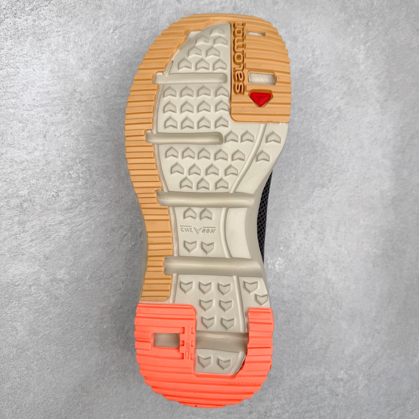 图片[9]-＃HP SALOMON萨洛蒙 RX Slide 3.0 CANVAS 舒适柔软 防滑包头拖鞋 男女同款 SALOMON诞生于1947年的法国阿尔卑斯山区，全球知名的户外运动品牌。一直致力于推动滑雪、越野跑等山地运动的发展及产品的进步。其产品设计致力于追求创新和发掘产品的性能极限，帮助喜欢自由的人在山地间不断挑战自我。实拍调校N版已经零色差零失真 百分百还原实物色彩所见即所得 不存在货不对板色差等低级问题 选购参考实物拍摄 不混卖不参货 只用心做好货严格选品 承诺混一赔十 尺码：36 36.5 37.5 38 38.5 39 40 40.5 41 42 42.5 43 44 44.5 45-选品中心