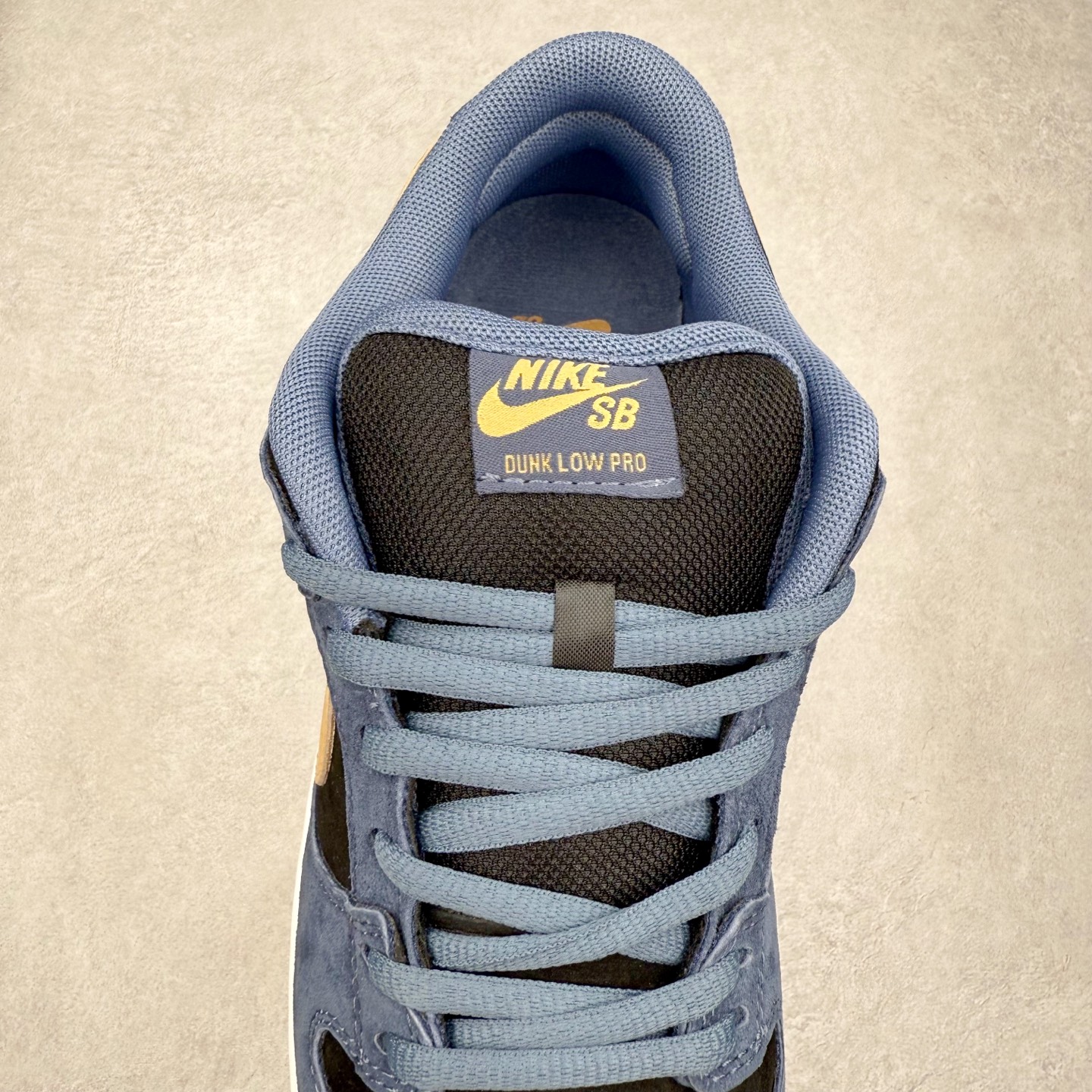 图片[5]-NK SB Dunk Low HF3063-002 极限压缩利润空间 超乎所想的高性价比 用料绝不含糊 原盒原配 正确耐磨橡胶大底 超高清洁度 全鞋零毛边皮料切割 全套原楦原模倾力打造完美版型 尺码：36 36.5 37.5 38 38.5 39 40 40.5 41 42 42.5 43 44 44.5 45 46-选品中心