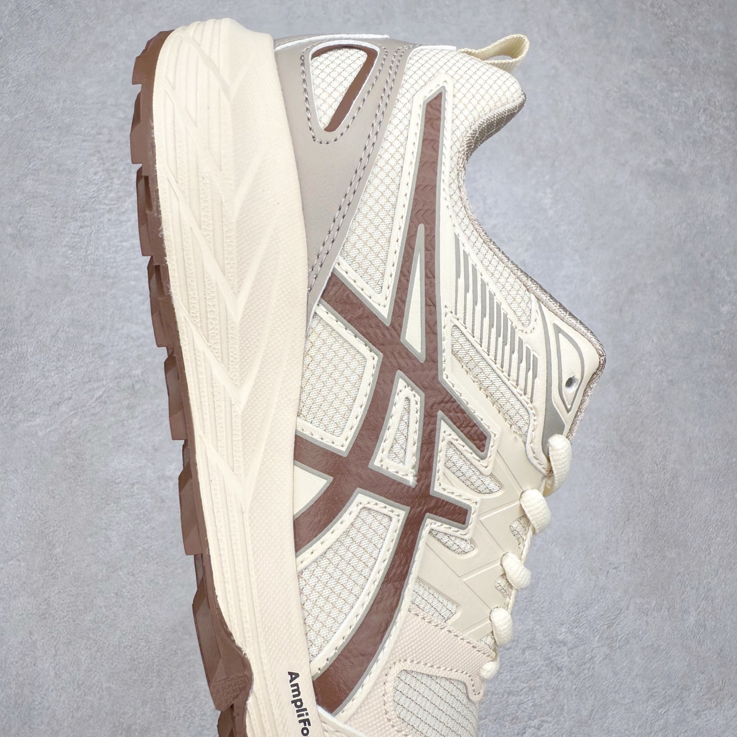 图片[6]-Asics Gel-Sonoma SE 亚瑟士溯溪鞋涉水鞋洞洞鞋 舒适日常休闲百搭防滑低帮户外徒步舒适随行跑步鞋 无界 路更远 今夏必备 颠覆认知 包裹性超强 脚感非常之舒适 侧面镂空设计 透气性极佳 让微风灌入足底 为沸腾夏日注入清爽能量防滑效果也不错 颜值与性能兼备 各平台实体疯狂种草首选 尺码：36 37.5 38 39 40 40.5 41.5 42 42.5 43.5 44 45 46-选品中心