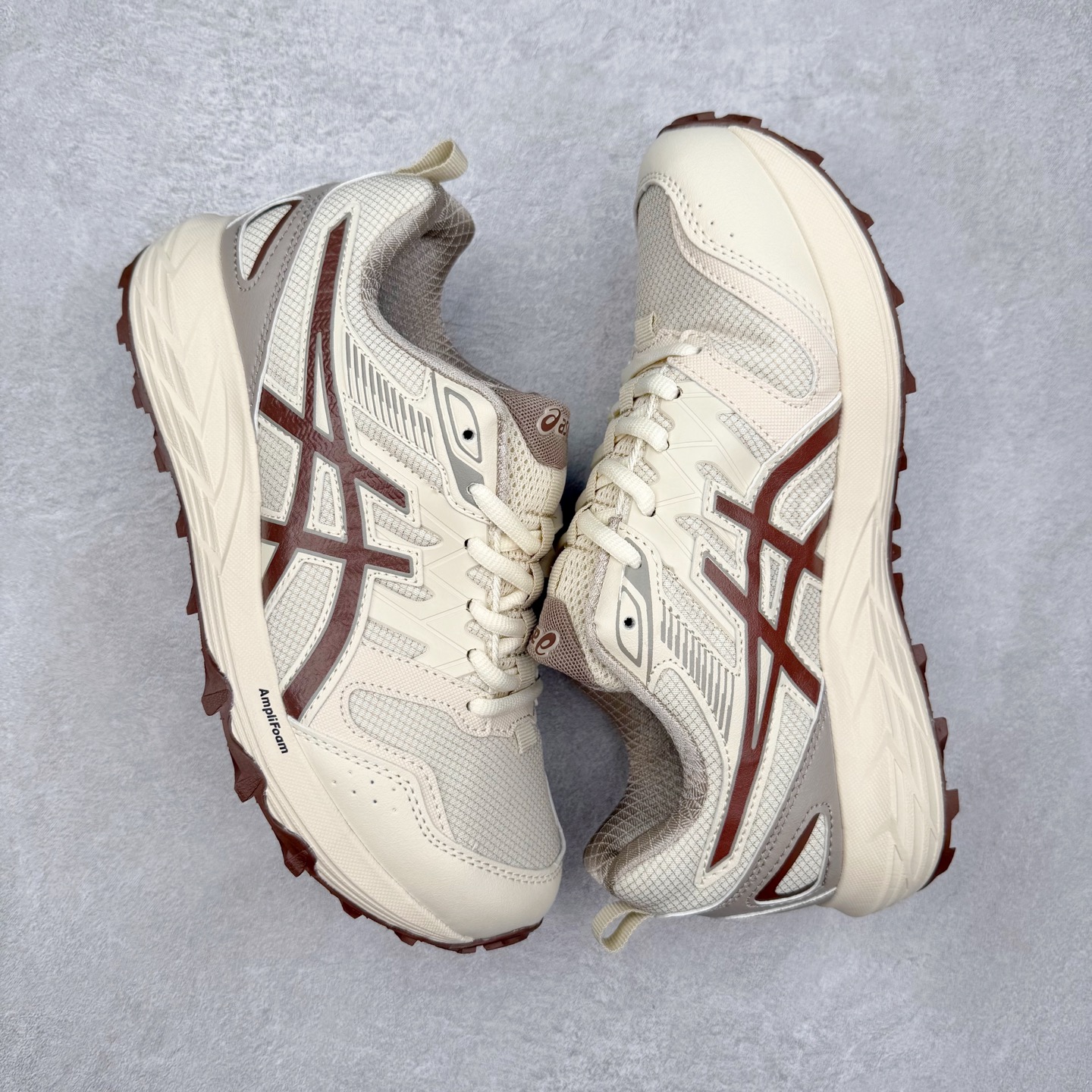 图片[3]-Asics Gel-Sonoma SE 亚瑟士溯溪鞋涉水鞋洞洞鞋 舒适日常休闲百搭防滑低帮户外徒步舒适随行跑步鞋 无界 路更远 今夏必备 颠覆认知 包裹性超强 脚感非常之舒适 侧面镂空设计 透气性极佳 让微风灌入足底 为沸腾夏日注入清爽能量防滑效果也不错 颜值与性能兼备 各平台实体疯狂种草首选 尺码：36 37.5 38 39 40 40.5 41.5 42 42.5 43.5 44 45 46-选品中心