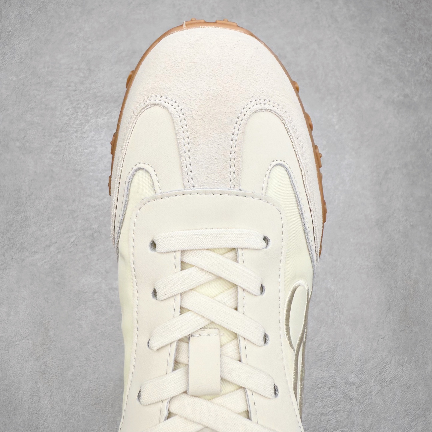 图片[4]-董洁代言 众多明星同款 新晋品牌 #潮流爆款 真美诗joypeace 小彩蛋 city walk选手 时尚单品 精美花纹刺绣 防滑棋盘厚底 德训鞋 阿甘鞋低帮生活休闲鞋 #釆用今年最流行的全手工拉帮工艺成型 反绒牛皮拼接鞋面材质 鞋身原装高密度防刮尼龙面料,极好柔软效果 德训鞋界的白月光 长时间走路和站立都不累脚 不管怎么搭配都好看 尺码：35 36 37 38 39 40-选品中心