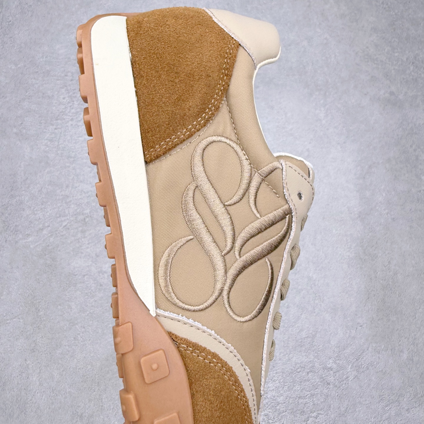 图片[6]-董洁代言 众多明星同款 新晋品牌 #潮流爆款 真美诗joypeace 小彩蛋 city walk选手 时尚单品 精美花纹刺绣 防滑棋盘厚底 德训鞋 阿甘鞋低帮生活休闲鞋 #釆用今年最流行的全手工拉帮工艺成型 反绒牛皮拼接鞋面材质 鞋身原装高密度防刮尼龙面料,极好柔软效果 德训鞋界的白月光 长时间走路和站立都不累脚 不管怎么搭配都好看 尺码：35 36 37 38 39 40-选品中心