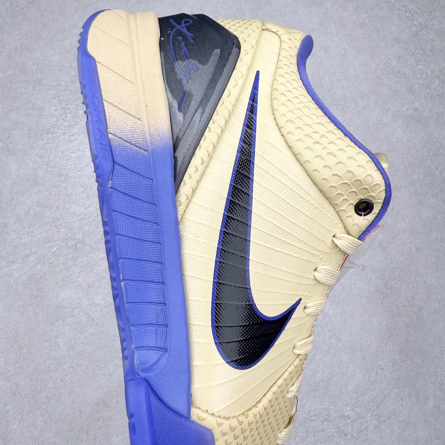 图片[6]-＃S2纯原 NK Zoom Kobe 4 科比四代 金黑紫 IM2532-701 原厂高压 Zoom Turbo气垫➕后掌EVA缓震 实战配置直接拉满 原楦纸板开发 鞋身流线型、后跟塑形 区分土肥圆 原档数据3D打印 鞋面细节匹配原版 全身鞋材卡料色独家定制 唯一正确喷漆 SWOOSH NK专利Flyknit飞线科技 给予鞋身足够抗扭矩力 真实底模最大48.5 实战利器 专供海外市场 尺码：40 40.5 41 42 42.5 43 44 44.5 45 46 47.5 48.5 （脚宽、脚胖 建议买大半码）-选品中心