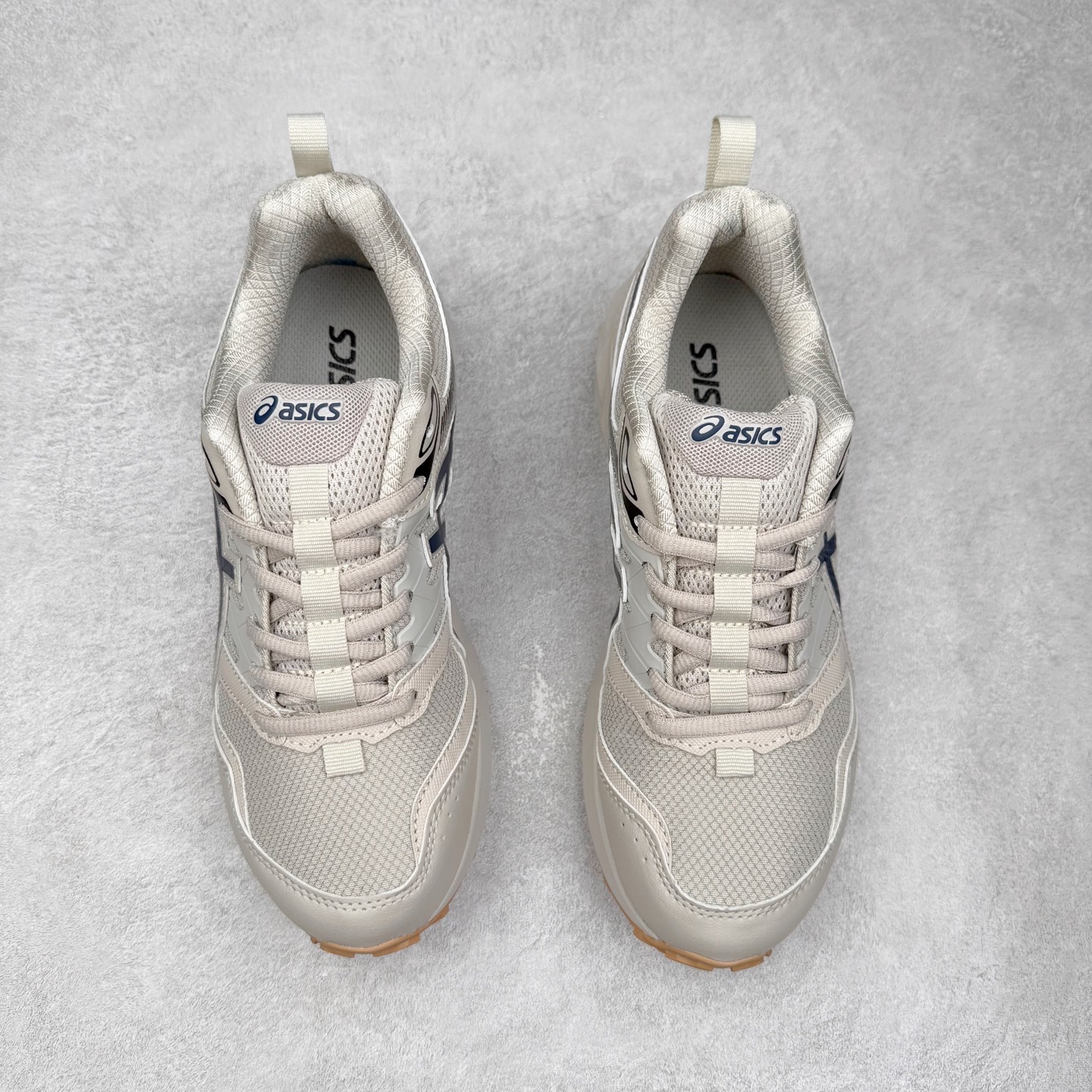 图片[2]-Asics Gel-Sonoma SE 亚瑟士溯溪鞋涉水鞋洞洞鞋 舒适日常休闲百搭防滑低帮户外徒步舒适随行跑步鞋 无界 路更远 今夏必备 颠覆认知 包裹性超强 脚感非常之舒适 侧面镂空设计 透气性极佳 让微风灌入足底 为沸腾夏日注入清爽能量防滑效果也不错 颜值与性能兼备 各平台实体疯狂种草首选 尺码：36 37.5 38 39 40 40.5 41.5 42 42.5 43.5 44 45 46-选品中心