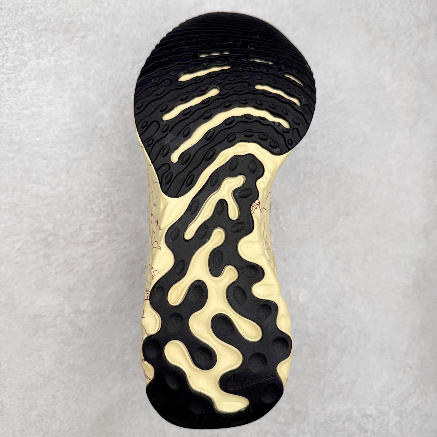 图片[9]-NK React Infinity Run Flyknit 3 轻质舒适低帮 休闲跑步鞋 DZ3025-001 实拍调校N版已经零色差零失真 百分百还原实物色彩所见即所得 不存在货不对板色差等低级问题 选购参考实物拍摄 不混卖不参货 只用心做好货严格选品 承诺混一赔十 尺码：36 36.5 37.5 38 38.5 39 40 40.5 41 42 42.5 43 44 44.5 45-选品中心