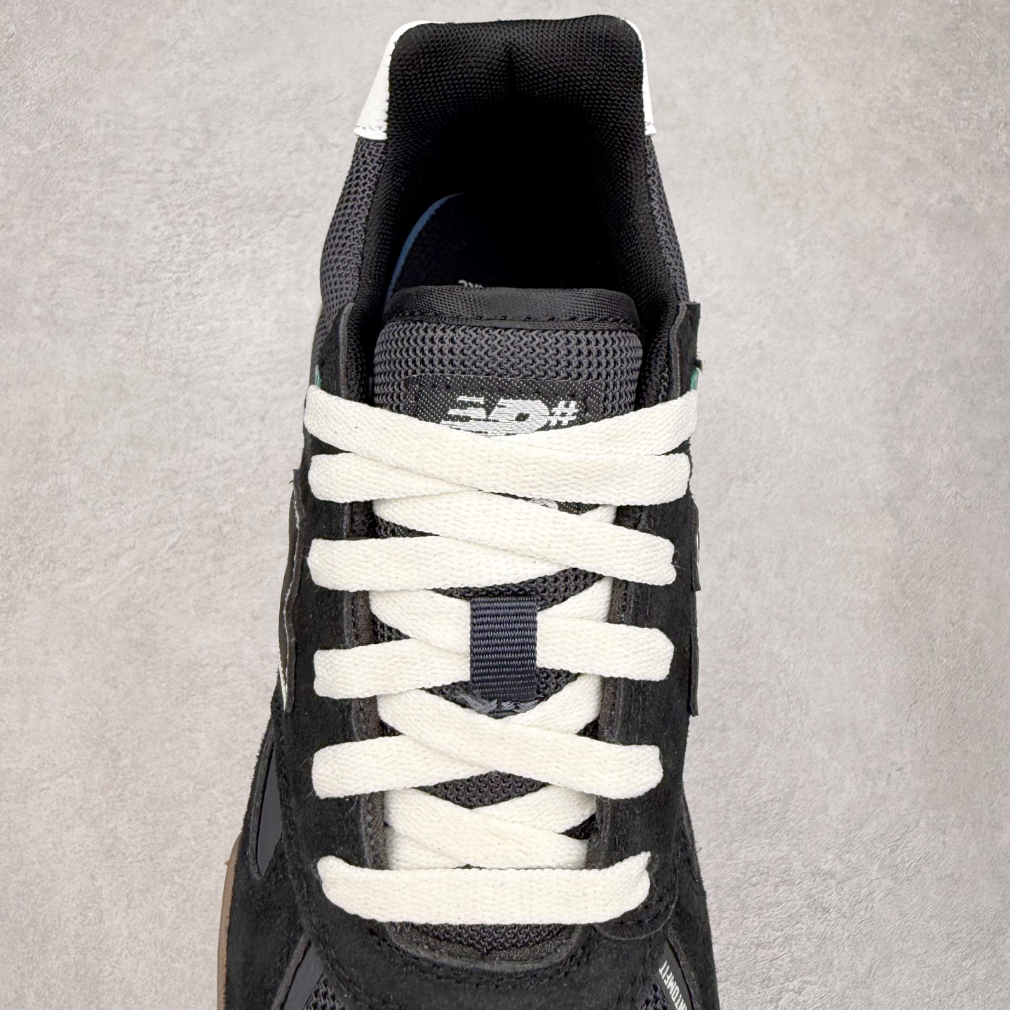 图片[5]-New Balance NB Numeric Tom Knox 600 舒适 低帮 板鞋 男女同款 实拍调校N版已经零色差零失真 百分百还原实物色彩所见即所得 不存在货不对板色差等低级问题 选购参考实物拍摄 不混卖不参货 只用心做好货严格选品 承诺混一赔十 尺码：36 36.5 37.5 38 38.5 39 40 40.5 41 42 42.5 43 44 44.5 45-选品中心