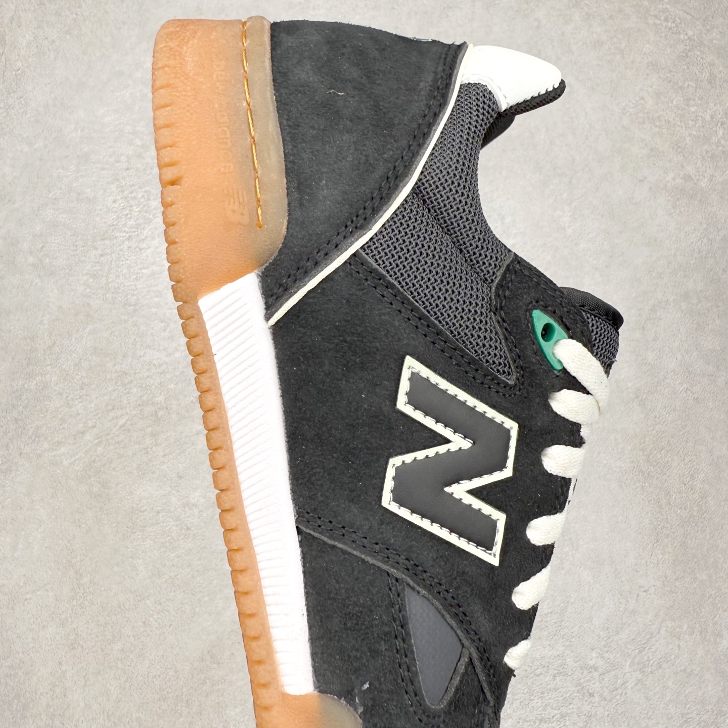 图片[6]-New Balance NB Numeric Tom Knox 600 舒适 低帮 板鞋 男女同款 实拍调校N版已经零色差零失真 百分百还原实物色彩所见即所得 不存在货不对板色差等低级问题 选购参考实物拍摄 不混卖不参货 只用心做好货严格选品 承诺混一赔十 尺码：36 36.5 37.5 38 38.5 39 40 40.5 41 42 42.5 43 44 44.5 45-选品中心