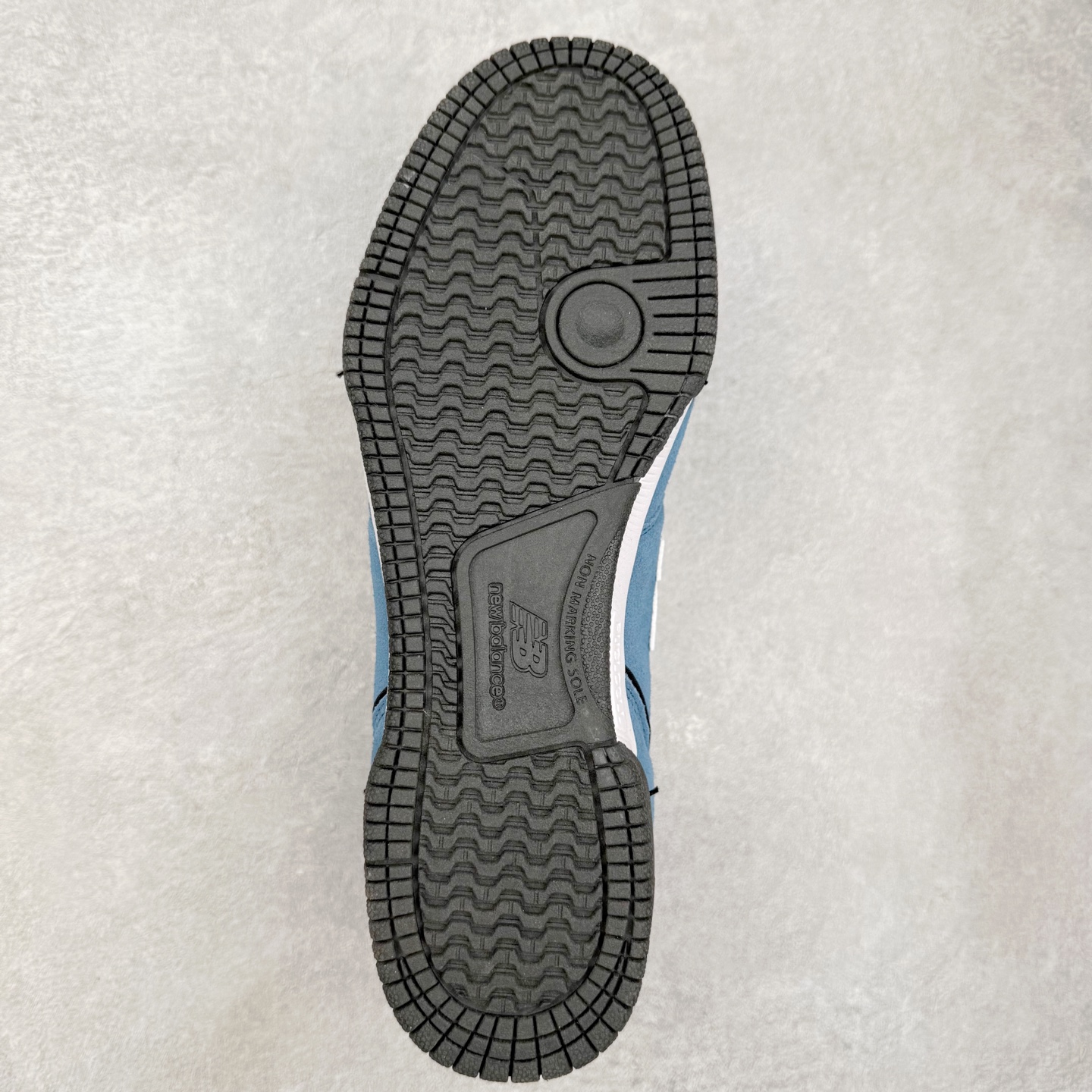 图片[9]-New Balance NB Numeric Tom Knox 600 舒适 低帮 板鞋 男女同款 实拍调校N版已经零色差零失真 百分百还原实物色彩所见即所得 不存在货不对板色差等低级问题 选购参考实物拍摄 不混卖不参货 只用心做好货严格选品 承诺混一赔十 尺码：36 36.5 37.5 38 38.5 39 40 40.5 41 42 42.5 43 44 44.5 45-选品中心