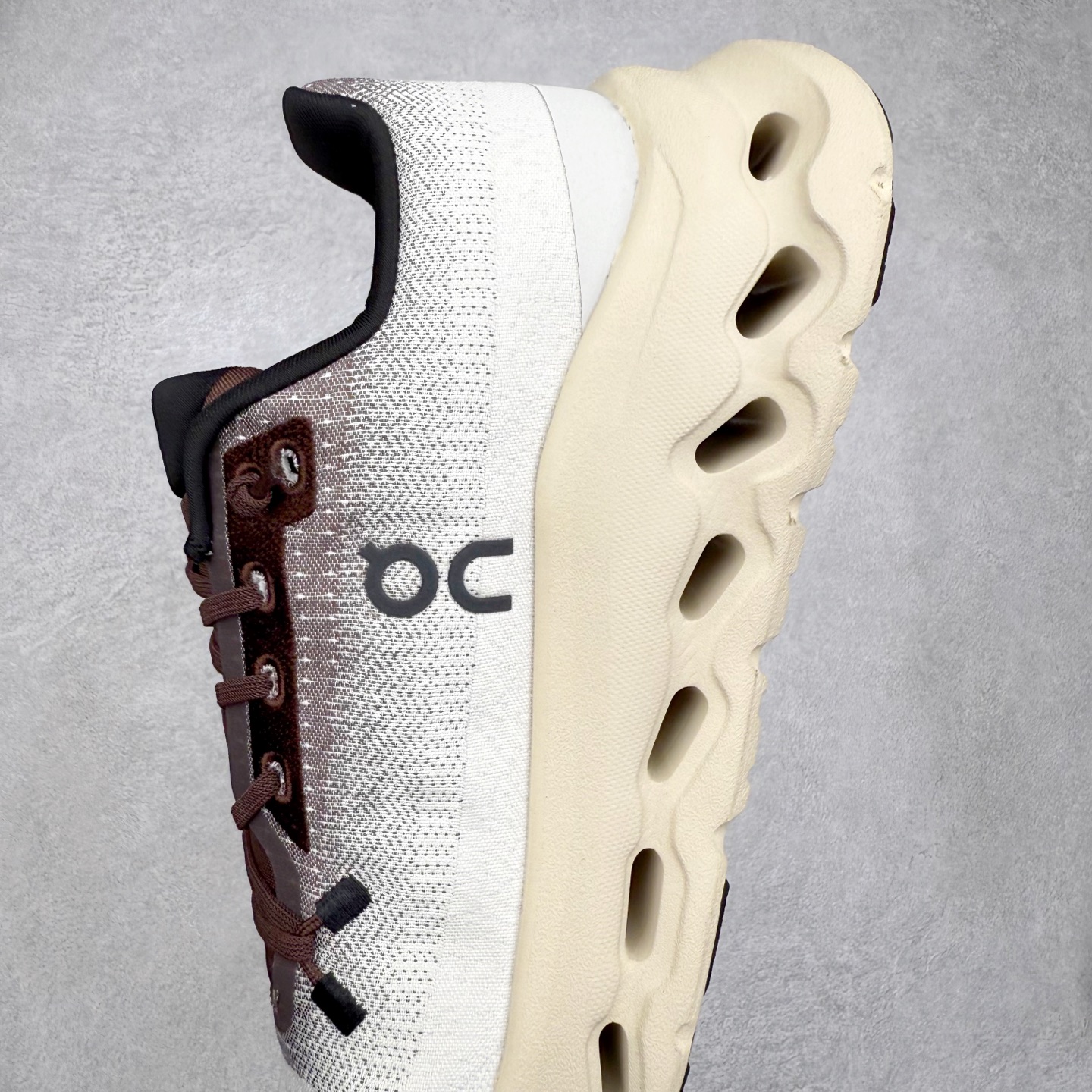 图片[7]-On昂跑 Cloudtilt 圆头系带减震耐磨低帮生活休闲鞋 此运动品牌 开创于2010年 缓震着陆、强效回弹、轻柔质感的设计构思始终是ON研制关键 与此同时基于“为全球提供革新性的跑步感受”信念 陆续推出了多款跑鞋及其以专业运动人体跑步工程学为设计关键的功能性跑步服饰设备 让跑者不费力气地畅快畅跑 尺码：36 36.5 37.5 38 38.5 39 40 40.5 41 42 42.5 43 44 44.5 45-选品中心