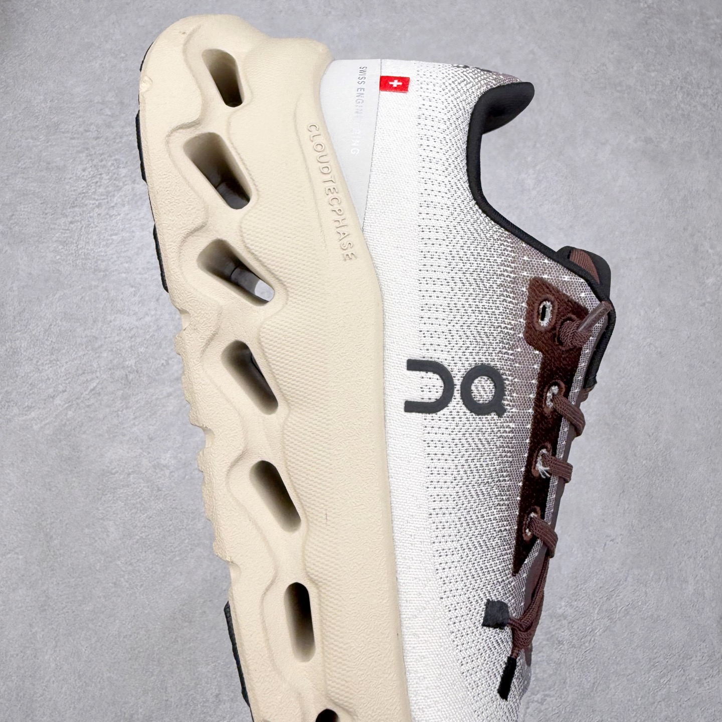 图片[6]-On昂跑 Cloudtilt 圆头系带减震耐磨低帮生活休闲鞋 此运动品牌 开创于2010年 缓震着陆、强效回弹、轻柔质感的设计构思始终是ON研制关键 与此同时基于“为全球提供革新性的跑步感受”信念 陆续推出了多款跑鞋及其以专业运动人体跑步工程学为设计关键的功能性跑步服饰设备 让跑者不费力气地畅快畅跑 尺码：36 36.5 37.5 38 38.5 39 40 40.5 41 42 42.5 43 44 44.5 45-选品中心