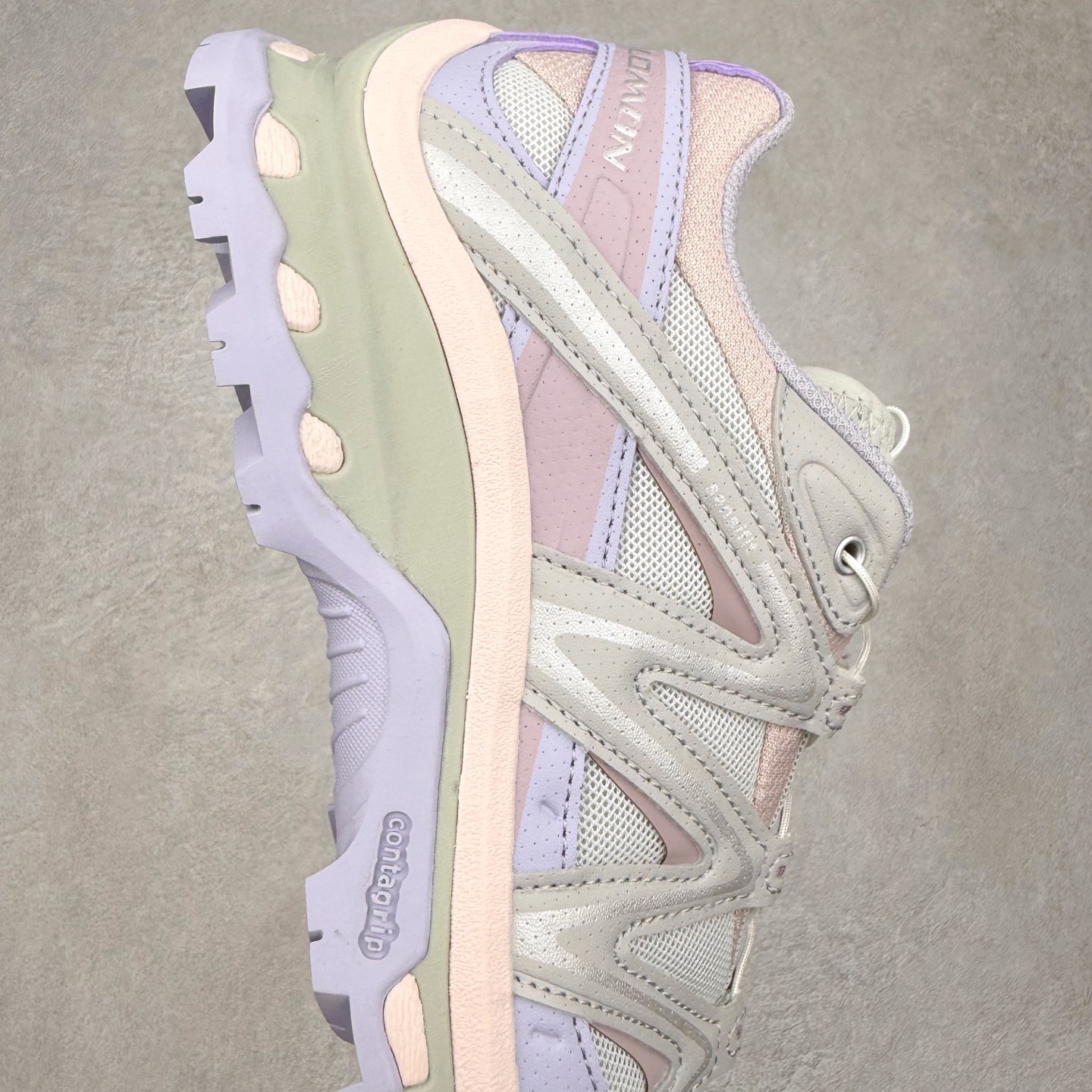 图片[6]-＃C版 Salomon XT-QUEST ADV 萨洛蒙潮流越野机能户外功能鞋 纯原外贸平台特供订单 耗时半年巨作 全套原纸板楦头开发 原厂特供网布配套加持 确保原汁原味 完美呈现版型 原档数据独家私模五层组合大底 男女鞋同步官方开发至46.5 原装Ortholite轻量化鞋垫 中底布带钢印编号 原厂TPU锁扣 进口港宝加持 后跟自然饱满 还原公司包裹性 基于 SALOMON 初代 XT 鞋身造型并搭载 4D ADVANCED CHASSIS™ 大底打造而成 为这款 XT-QUEST 带来了多项足部控制与保护等功能性 如在运动过程中控制左右晃动的过程而提高稳定性、改善长途越野过程中足中到足尖的过渡、提高感知岩石的精确度以抵抗尖锐物体对脚底的伤害以及采用动态缓冲来增强穿着舒适感 从而减轻疲劳感 使 XT-QUEST 成为一双舒适且安全的户外之履 尺码：36 36.5 37.5 38 38.5 39 40 40.5 41 42 42.5 43 44 44.5 45 46 46.5-选品中心