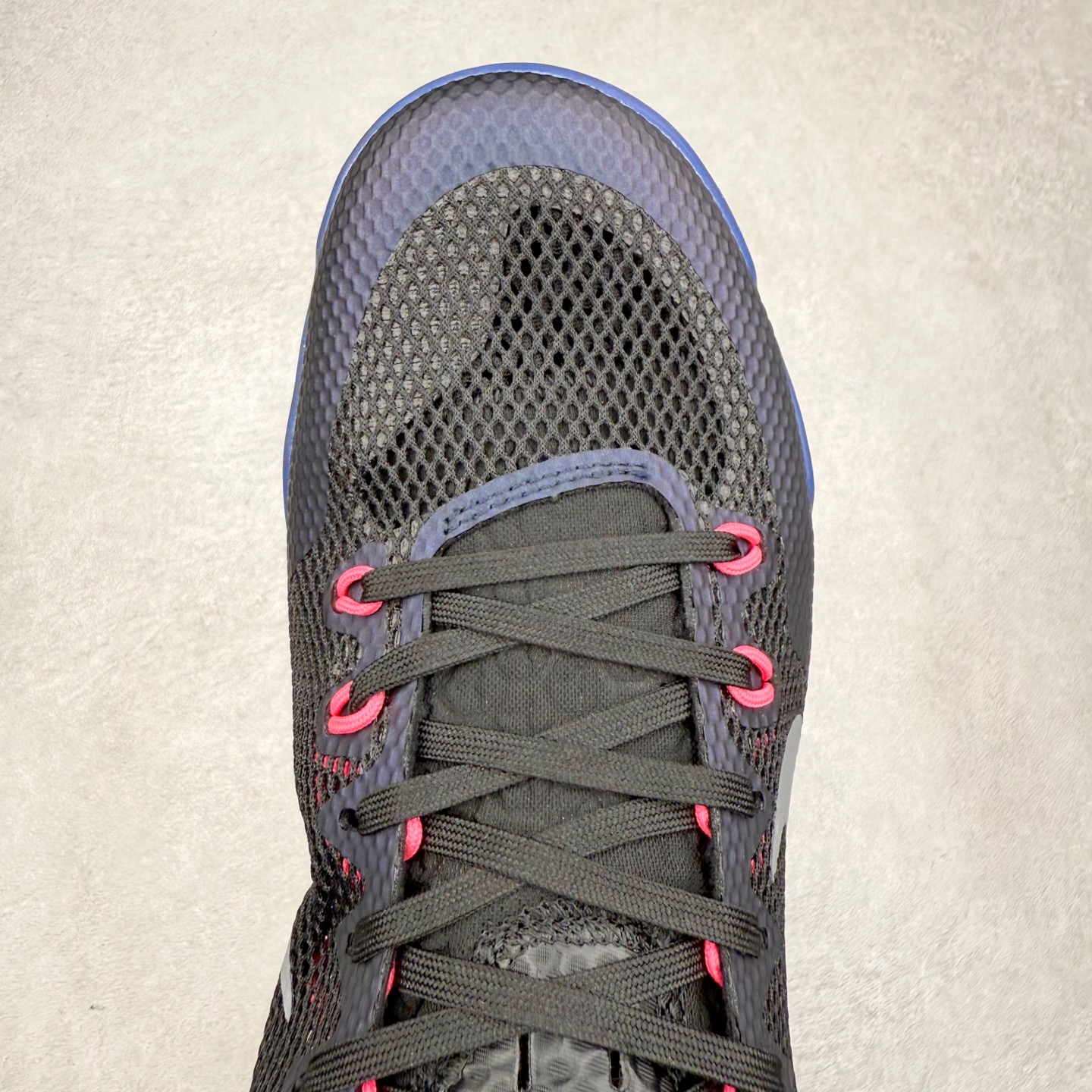 图片[4]-NK Kobe 11 Elite Low 科比11代实战篮球鞋 836183-005 科比退役前的最后一双签名鞋意义重大 Eric Avar这次采用了低帮的鞋身设计 并使用加强版的Flyknit编织面料作为鞋面 更加坚韧牢固 提供更好的保护 中底依日采用了混合缓震的设计 前掌的Lunarlon搭配后掌Zoom Air气垫 确保缓震性能的强劲 尺码：39 40 40.5 41 42 42.5 43 44 44.5 45 46 47.5 48.5-选品中心