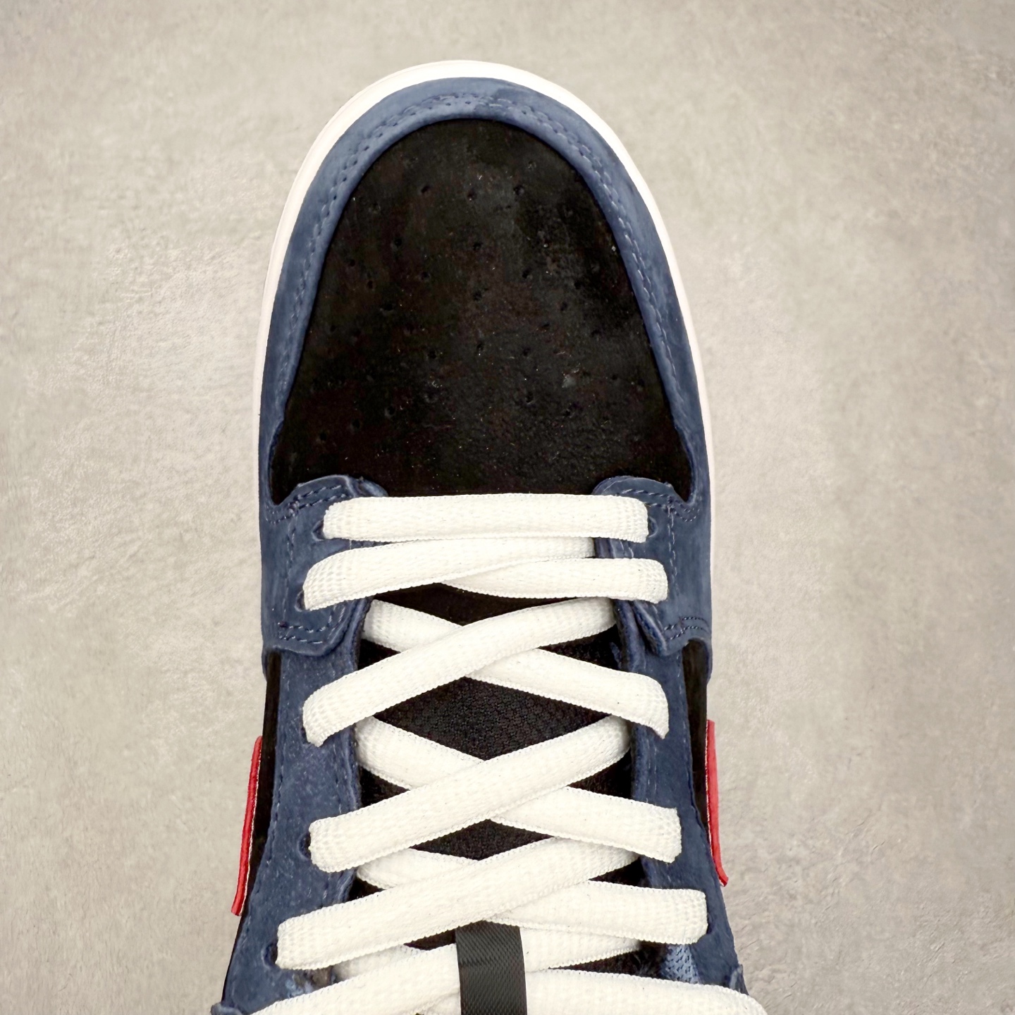 图片[4]-NK SB Dunk Low HF3063-002 极限压缩利润空间 超乎所想的高性价比 用料绝不含糊 原盒原配 正确耐磨橡胶大底 超高清洁度 全鞋零毛边皮料切割 全套原楦原模倾力打造完美版型 尺码：36 36.5 37.5 38 38.5 39 40 40.5 41 42 42.5 43 44 44.5 45 46-选品中心