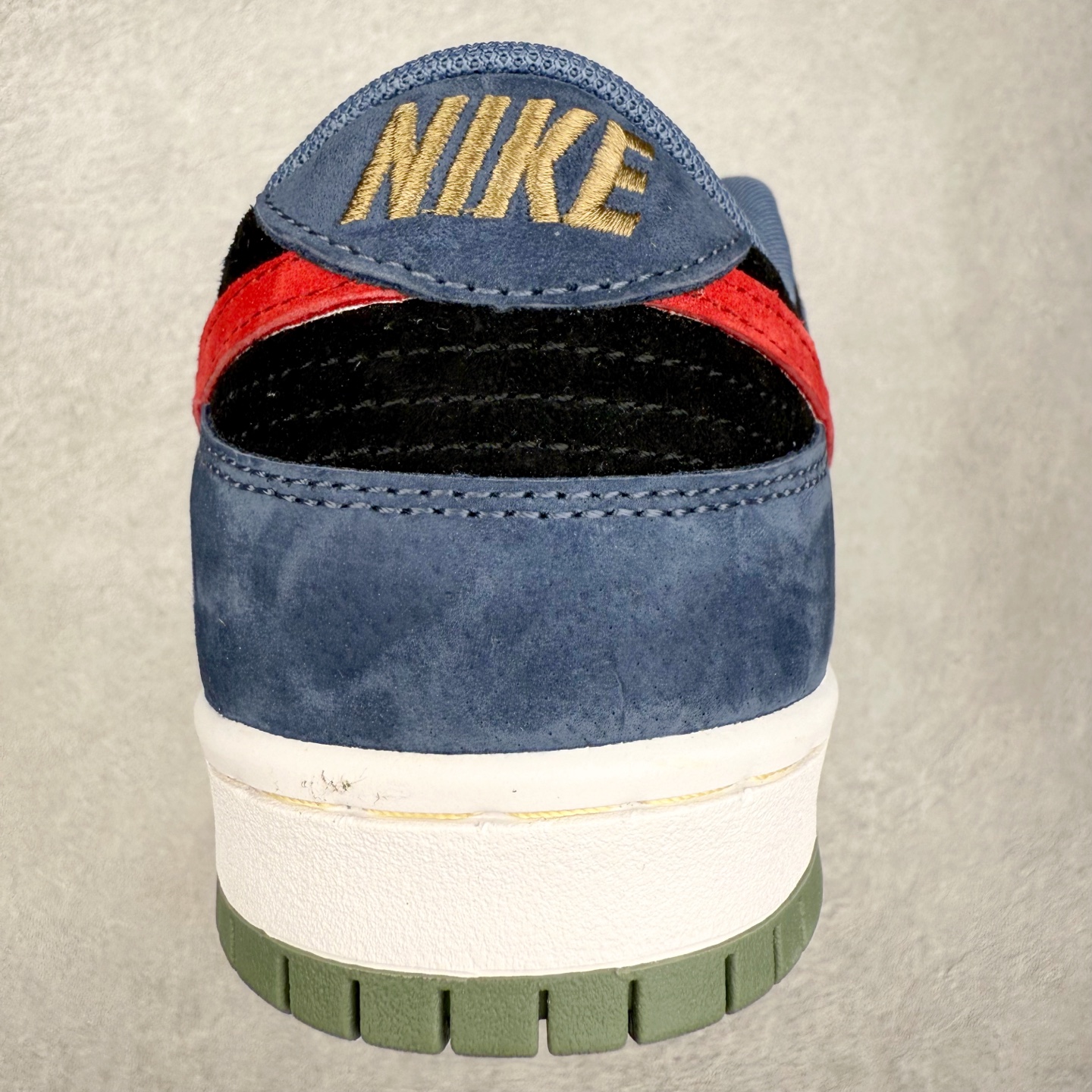 图片[8]-NK SB Dunk Low HF3063-002 极限压缩利润空间 超乎所想的高性价比 用料绝不含糊 原盒原配 正确耐磨橡胶大底 超高清洁度 全鞋零毛边皮料切割 全套原楦原模倾力打造完美版型 尺码：36 36.5 37.5 38 38.5 39 40 40.5 41 42 42.5 43 44 44.5 45 46-选品中心