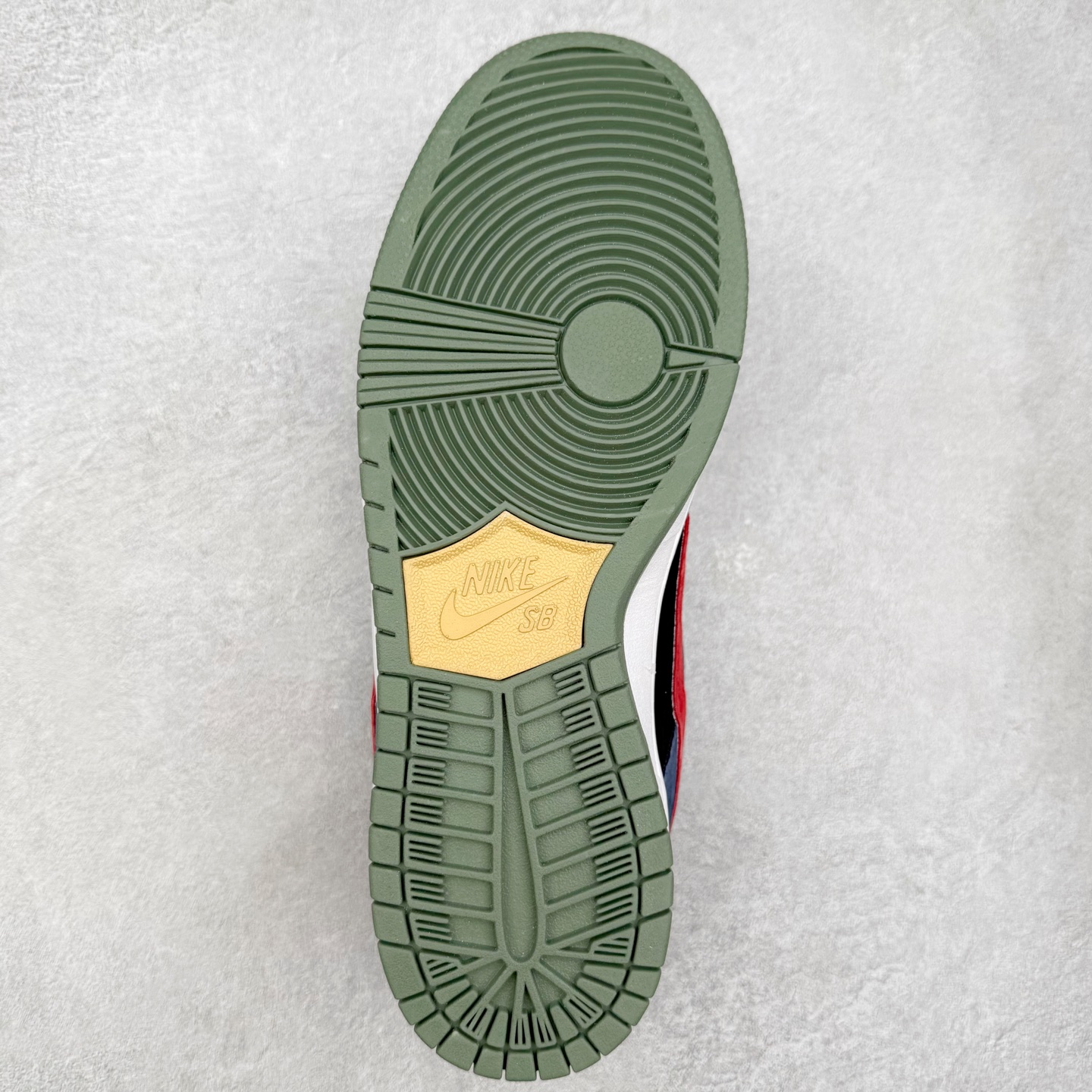 图片[9]-NK SB Dunk Low HF3063-002 极限压缩利润空间 超乎所想的高性价比 用料绝不含糊 原盒原配 正确耐磨橡胶大底 超高清洁度 全鞋零毛边皮料切割 全套原楦原模倾力打造完美版型 尺码：36 36.5 37.5 38 38.5 39 40 40.5 41 42 42.5 43 44 44.5 45 46-选品中心