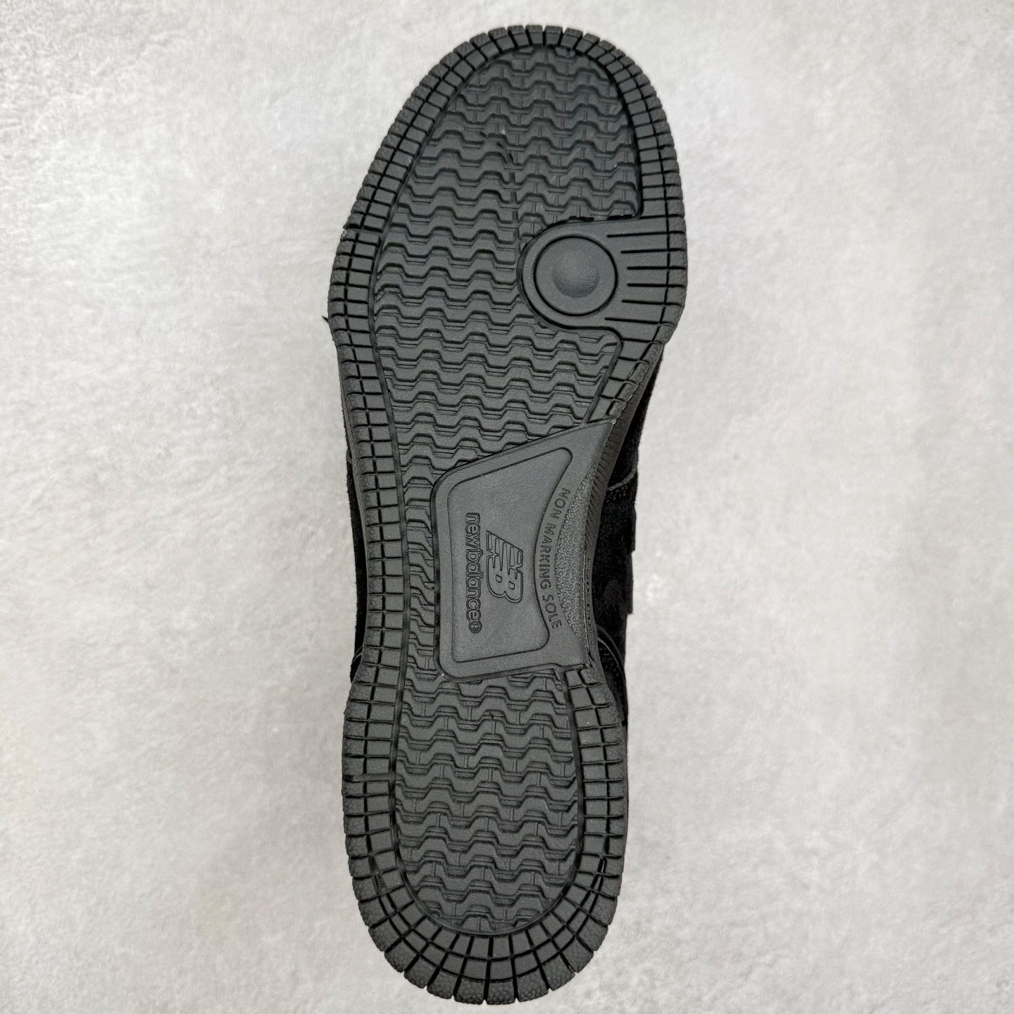 图片[9]-New Balance NB Numeric Tom Knox 600 舒适 低帮 板鞋 男女同款 实拍调校N版已经零色差零失真 百分百还原实物色彩所见即所得 不存在货不对板色差等低级问题 选购参考实物拍摄 不混卖不参货 只用心做好货严格选品 承诺混一赔十 尺码：36 36.5 37.5 38 38.5 39 40 40.5 41 42 42.5 43 44 44.5 45-选品中心