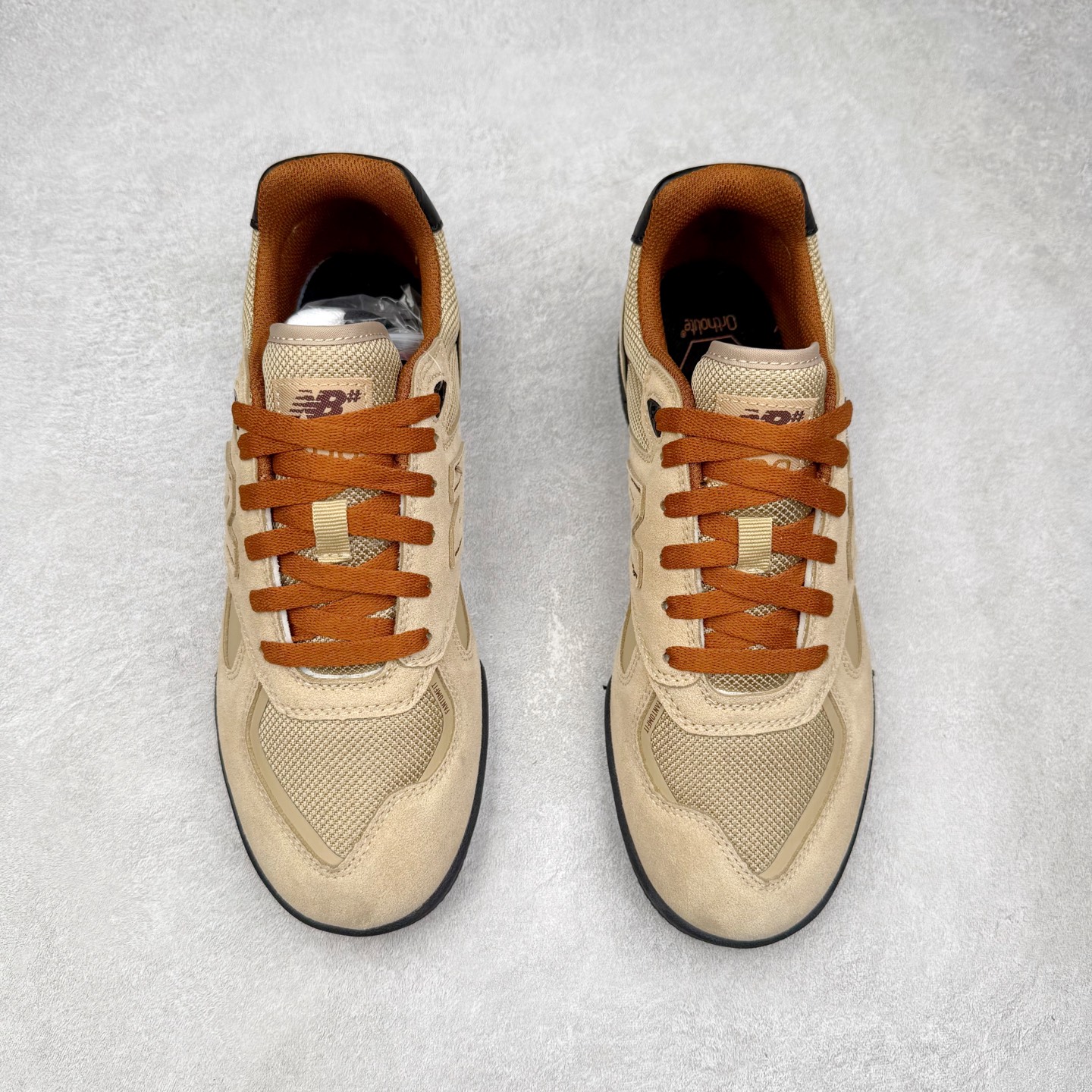 图片[2]-New Balance NB Numeric Tom Knox 600 舒适 低帮 板鞋 男女同款 实拍调校N版已经零色差零失真 百分百还原实物色彩所见即所得 不存在货不对板色差等低级问题 选购参考实物拍摄 不混卖不参货 只用心做好货严格选品 承诺混一赔十 尺码：36 36.5 37.5 38 38.5 39 40 40.5 41 42 42.5 43 44 44.5 45-选品中心