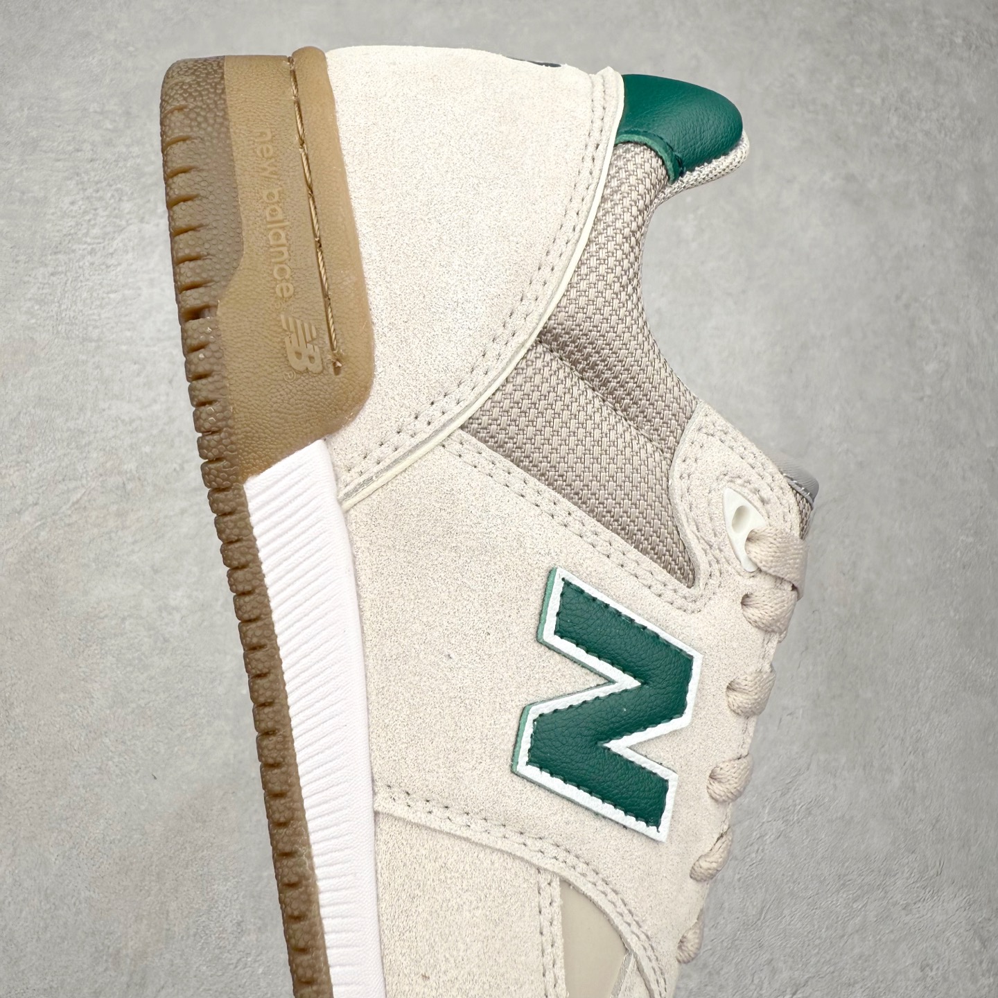 图片[6]-New Balance NB Numeric Tom Knox 600 舒适 低帮 板鞋 男女同款 实拍调校N版已经零色差零失真 百分百还原实物色彩所见即所得 不存在货不对板色差等低级问题 选购参考实物拍摄 不混卖不参货 只用心做好货严格选品 承诺混一赔十 尺码：36 36.5 37.5 38 38.5 39 40 40.5 41 42 42.5 43 44 44.5 45-选品中心