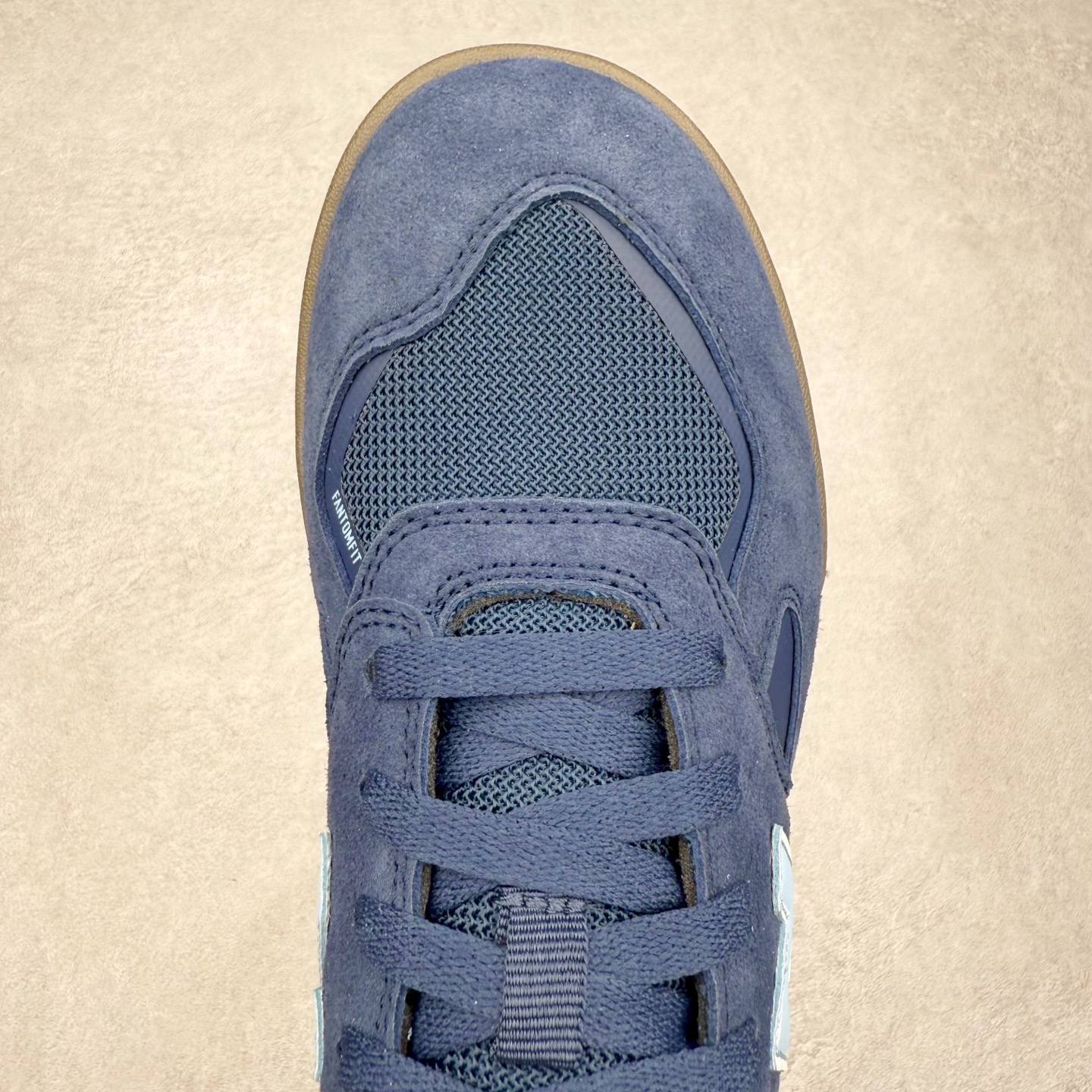 图片[4]-New Balance NB Numeric Tom Knox 600 舒适 低帮 板鞋 男女同款 实拍调校N版已经零色差零失真 百分百还原实物色彩所见即所得 不存在货不对板色差等低级问题 选购参考实物拍摄 不混卖不参货 只用心做好货严格选品 承诺混一赔十 尺码：36 36.5 37.5 38 38.5 39 40 40.5 41 42 42.5 43 44 44.5 45-选品中心