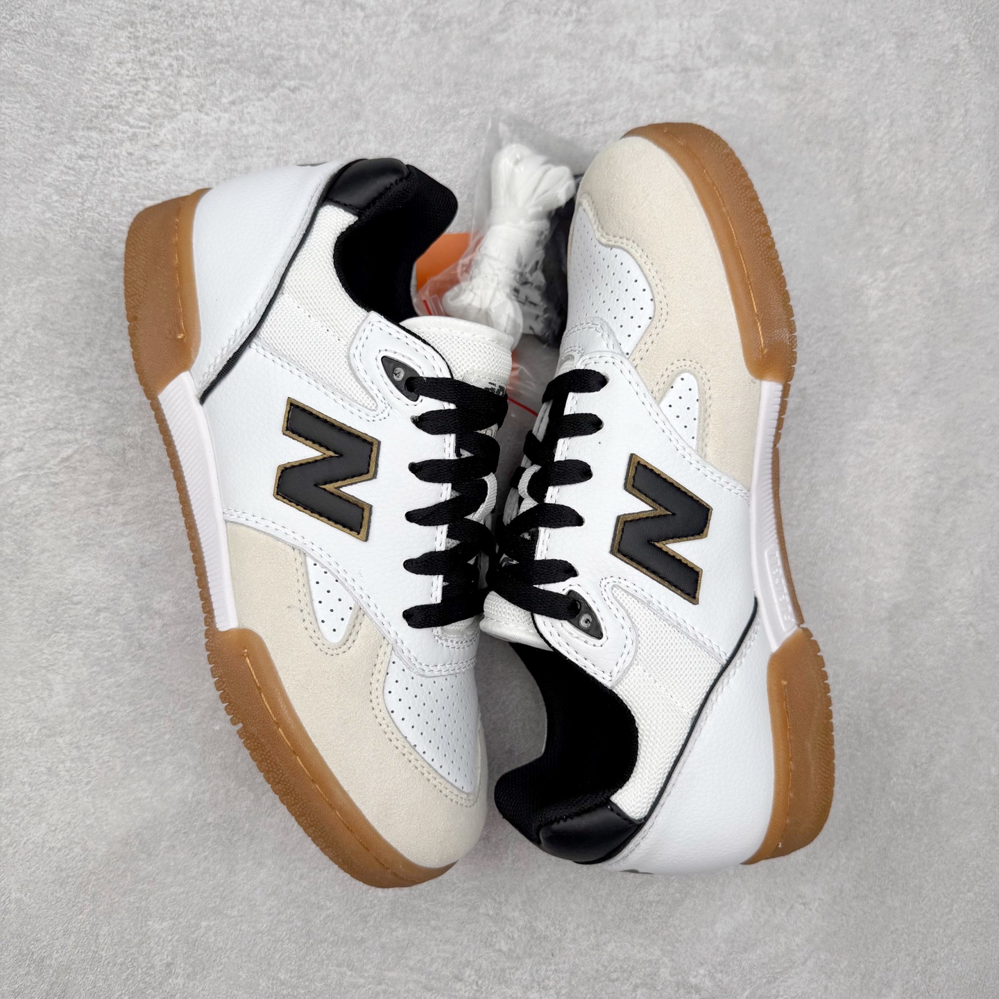 图片[3]-New Balance NB Numeric Tom Knox 600 舒适 低帮 板鞋 男女同款 实拍调校N版已经零色差零失真 百分百还原实物色彩所见即所得 不存在货不对板色差等低级问题 选购参考实物拍摄 不混卖不参货 只用心做好货严格选品 承诺混一赔十 尺码：36 36.5 37.5 38 38.5 39 40 40.5 41 42 42.5 43 44 44.5 45-选品中心