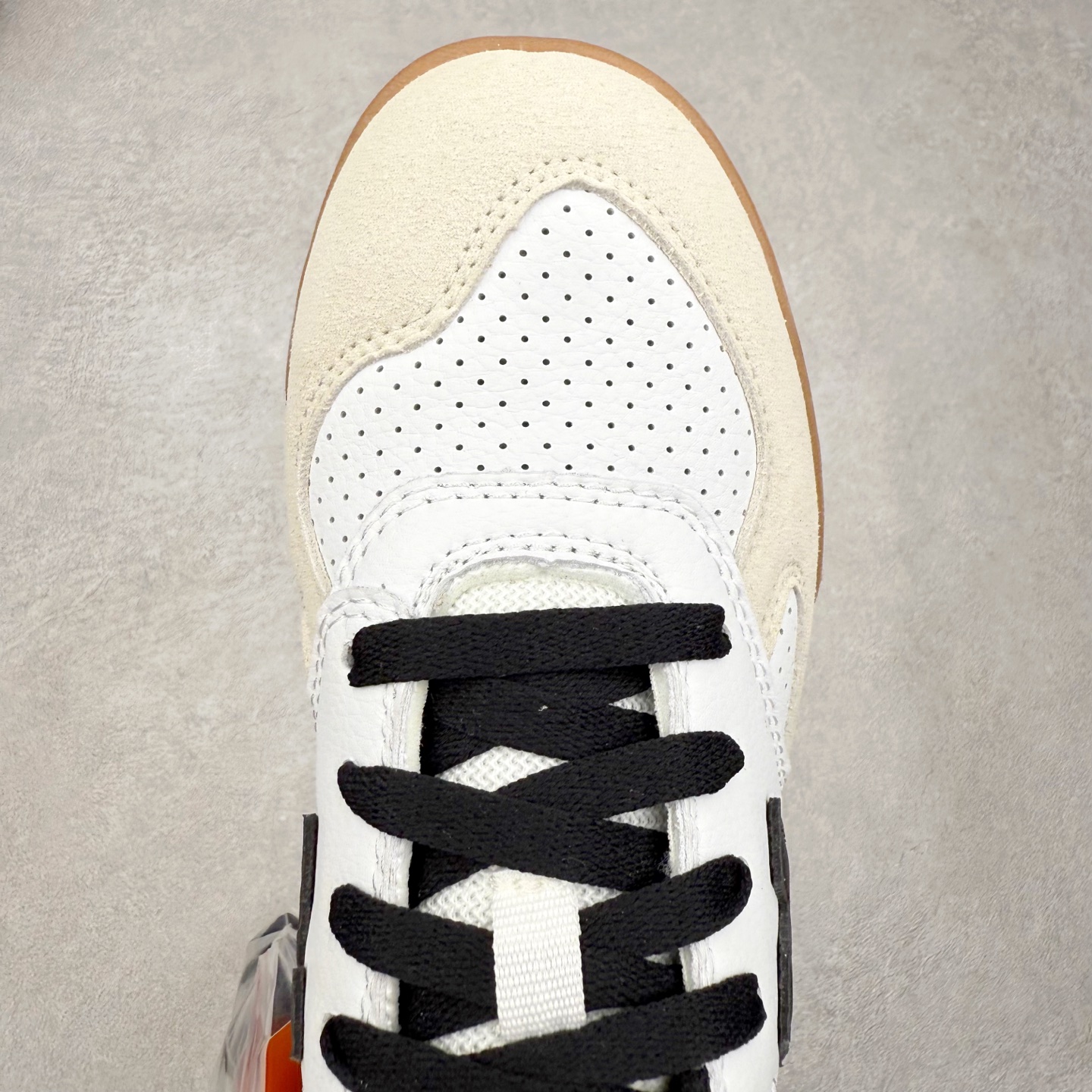 图片[4]-New Balance NB Numeric Tom Knox 600 舒适 低帮 板鞋 男女同款 实拍调校N版已经零色差零失真 百分百还原实物色彩所见即所得 不存在货不对板色差等低级问题 选购参考实物拍摄 不混卖不参货 只用心做好货严格选品 承诺混一赔十 尺码：36 36.5 37.5 38 38.5 39 40 40.5 41 42 42.5 43 44 44.5 45-选品中心