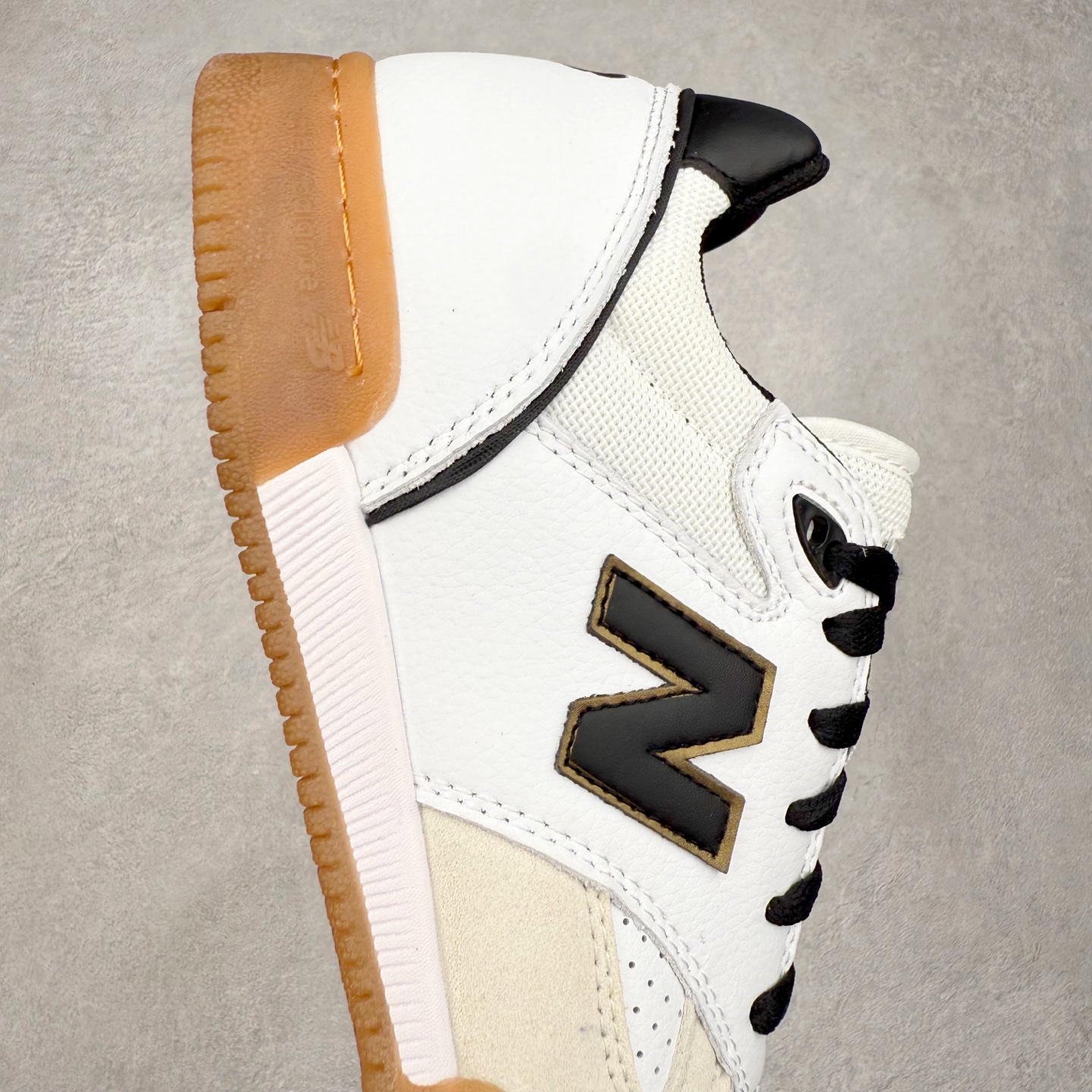 图片[6]-New Balance NB Numeric Tom Knox 600 舒适 低帮 板鞋 男女同款 实拍调校N版已经零色差零失真 百分百还原实物色彩所见即所得 不存在货不对板色差等低级问题 选购参考实物拍摄 不混卖不参货 只用心做好货严格选品 承诺混一赔十 尺码：36 36.5 37.5 38 38.5 39 40 40.5 41 42 42.5 43 44 44.5 45-选品中心